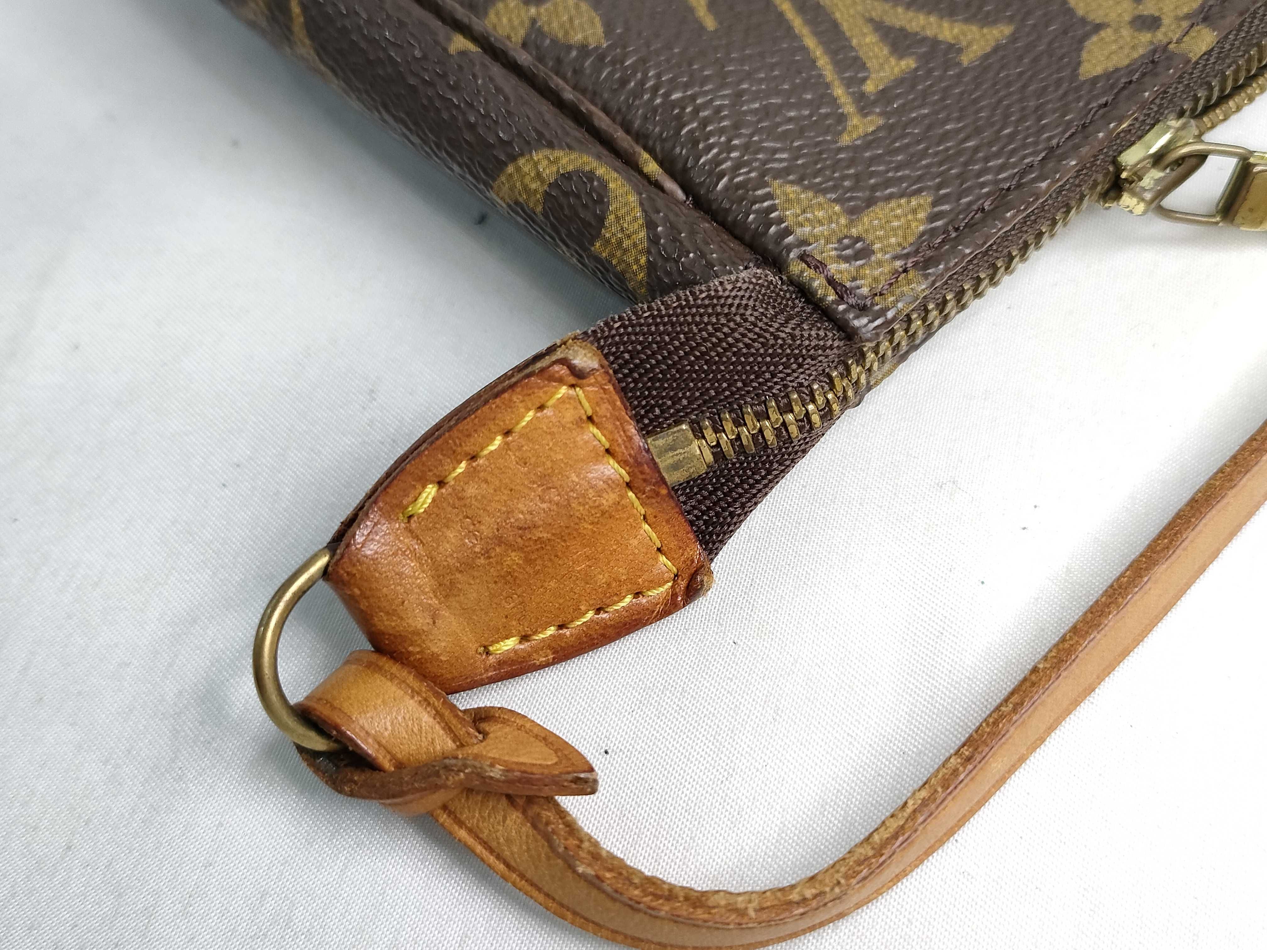 Monogram Pochette Accessoires M51980 Handbag — view 11