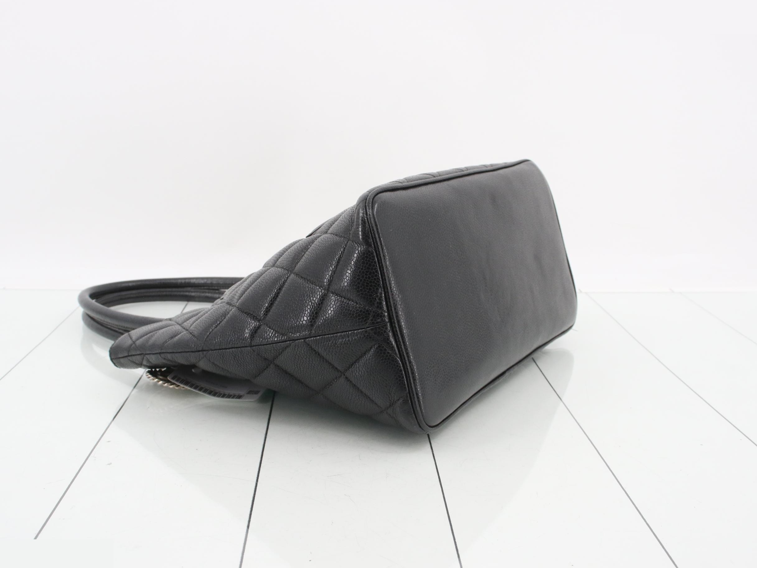 Caviar leather handbag, black — view 5