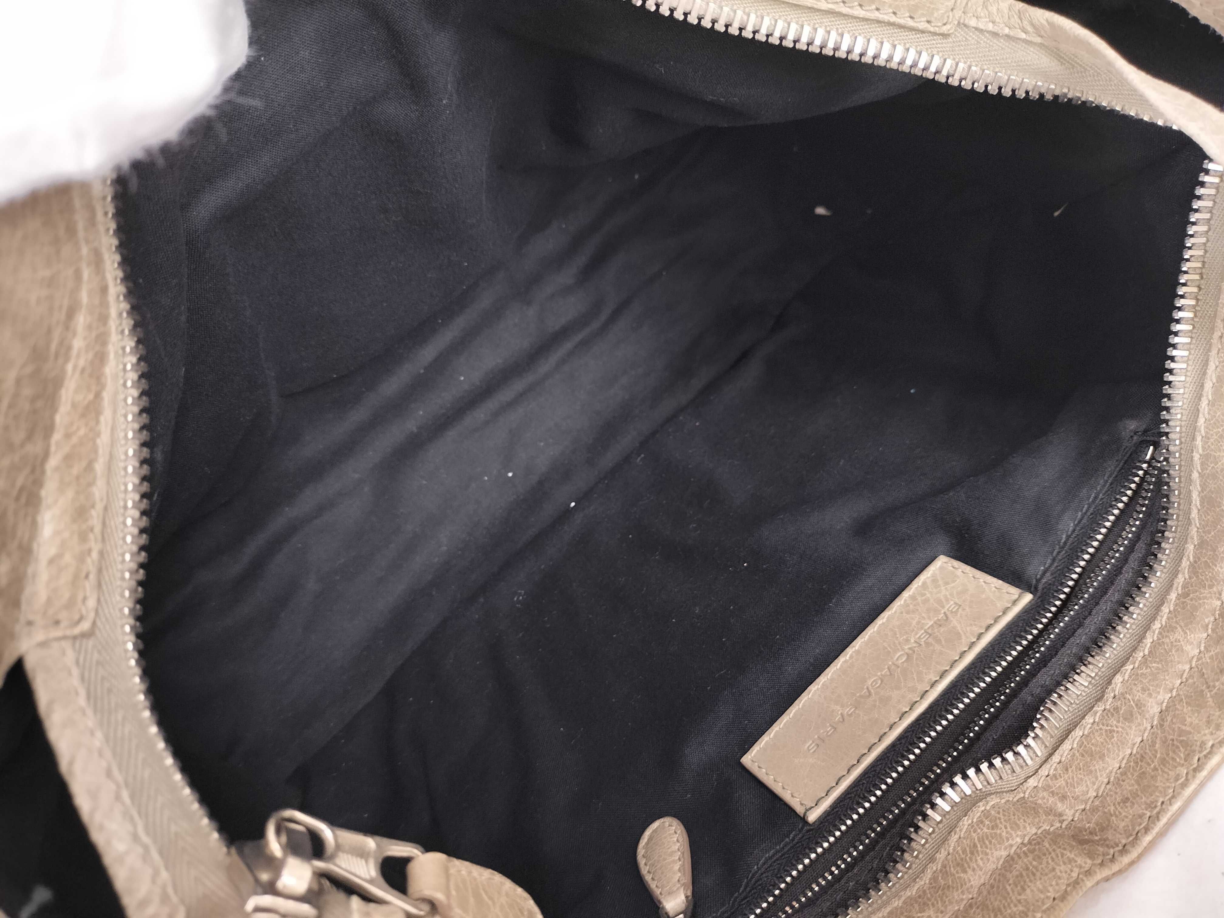 The Giant City PH - Giant Gray Leather City Handbag 37.5cm Handbag — view 11