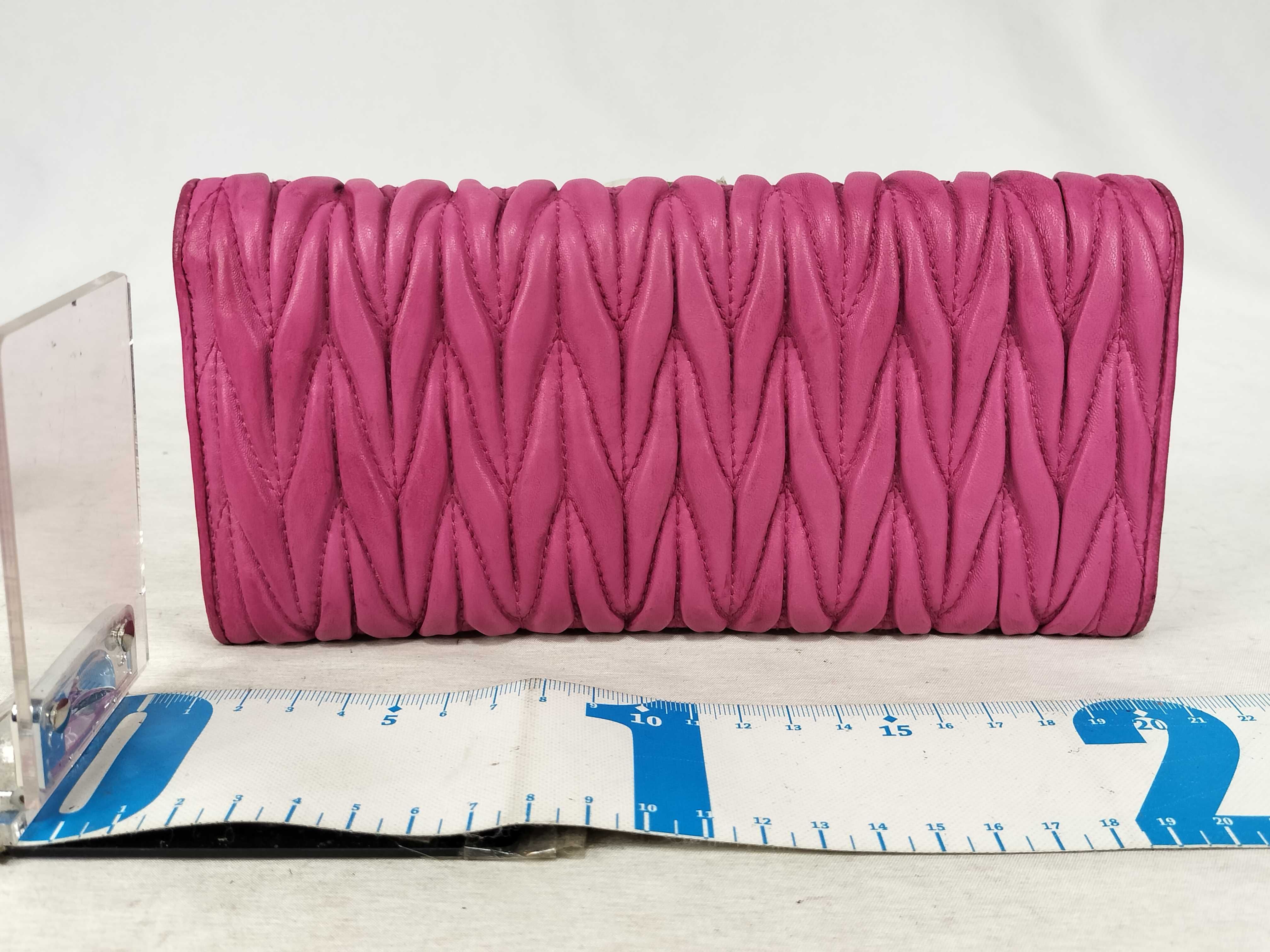 Shoulder Bag / Chain Wallet / 5M1290 / Matelassé Leather — view 2