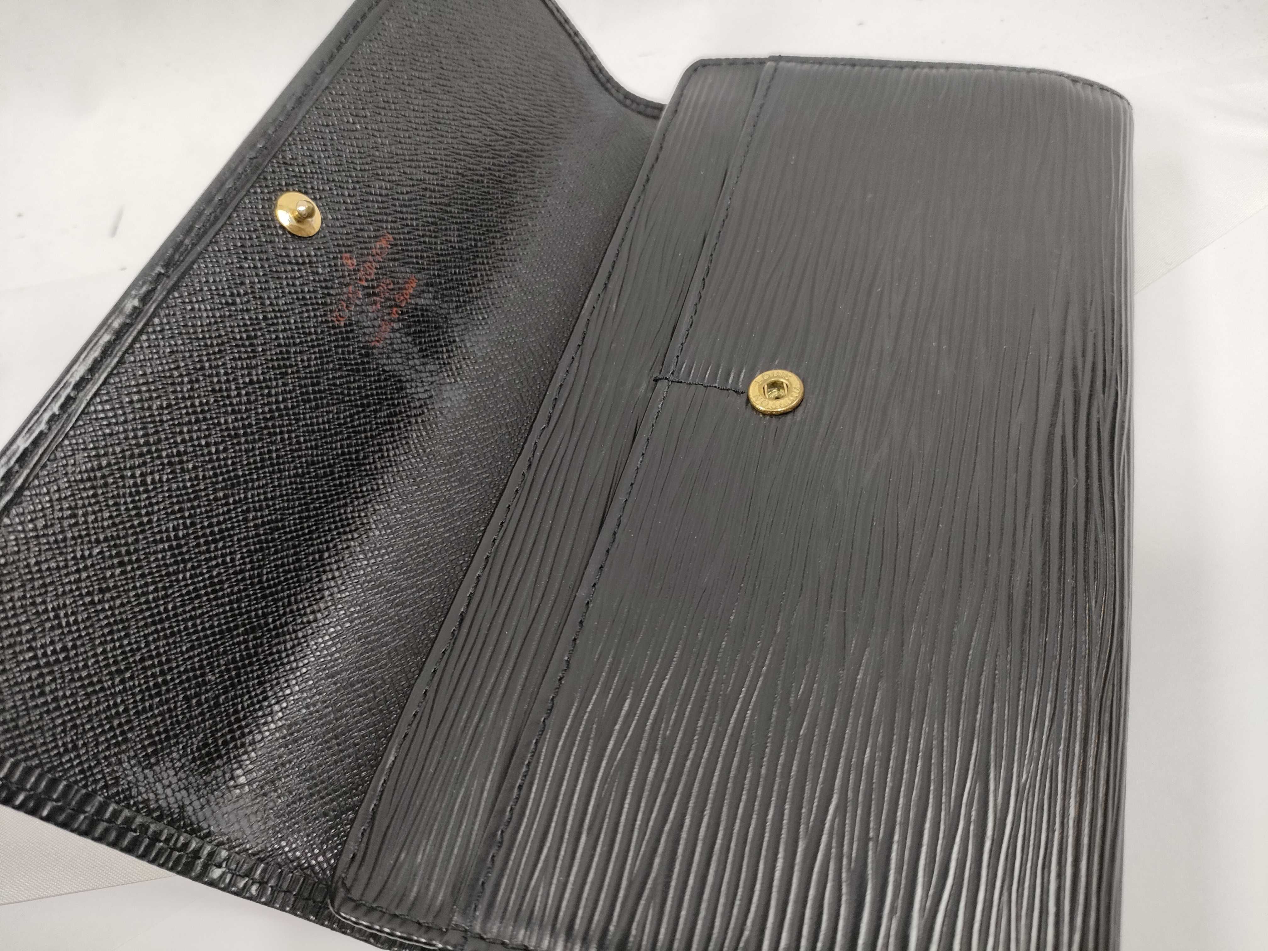 Epi Pochette Portemonnaie Credit M63572 Wallet — view 9