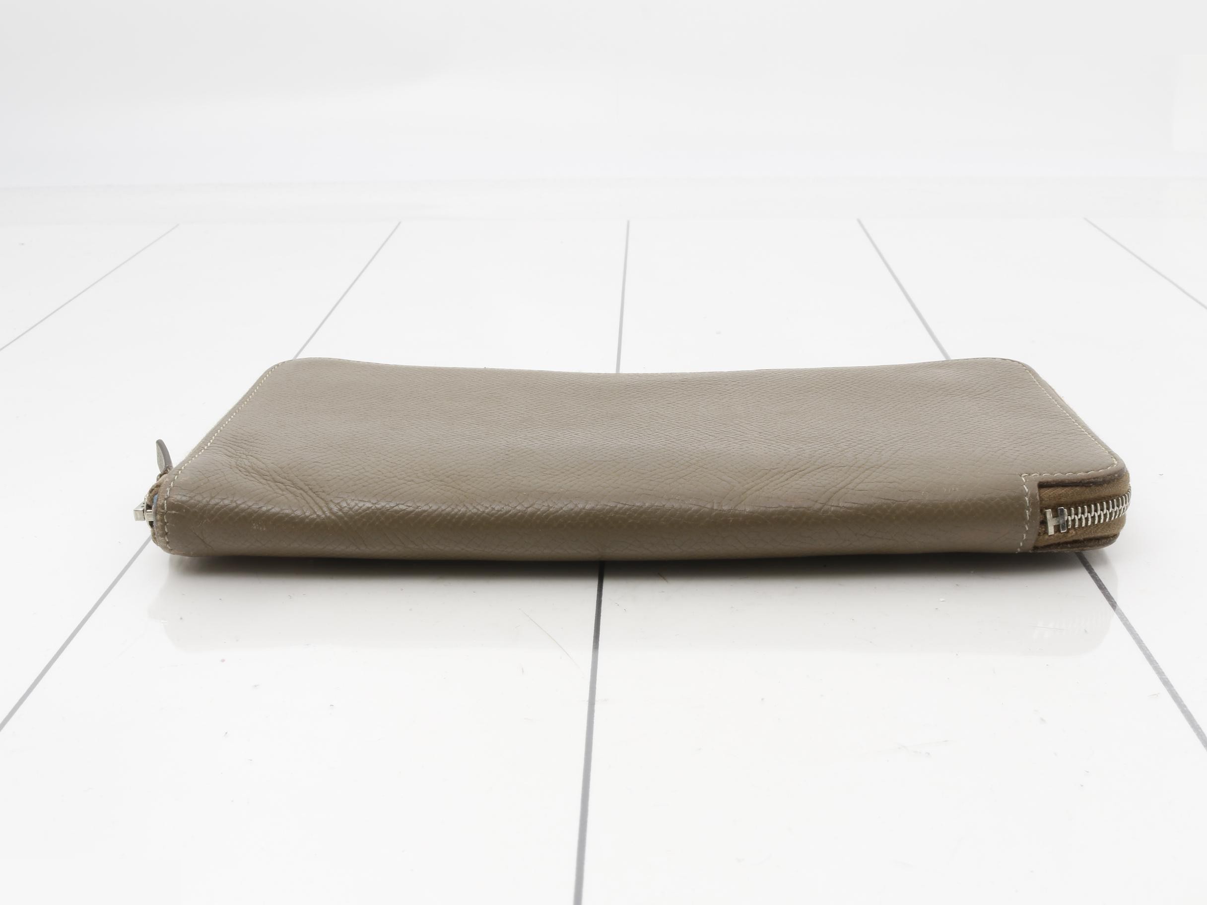 Azap Long Silk In Epsom Leather Long Wallet, Etoupe, O Stamp — view 3