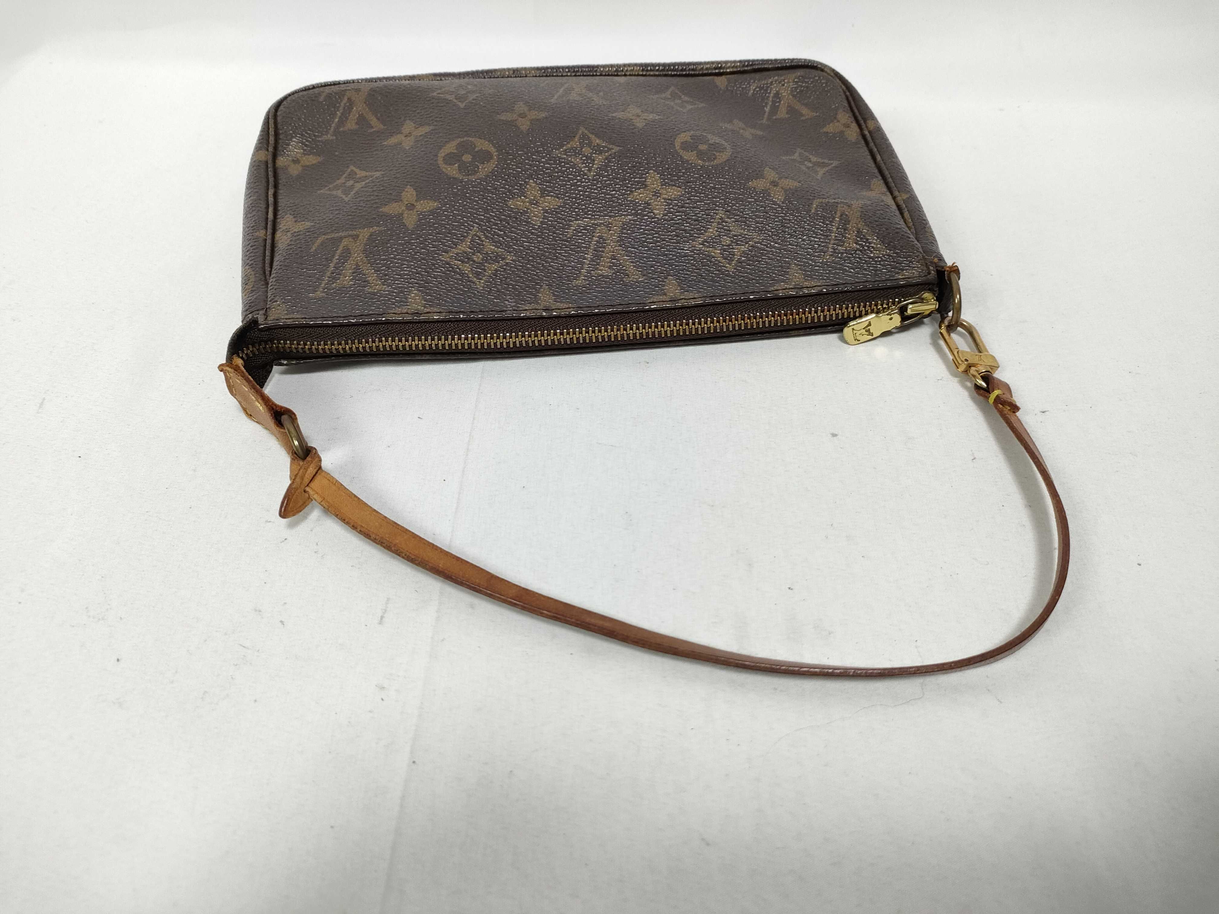 Monogram Pochette Accessoires M51980 Pouch — view 11