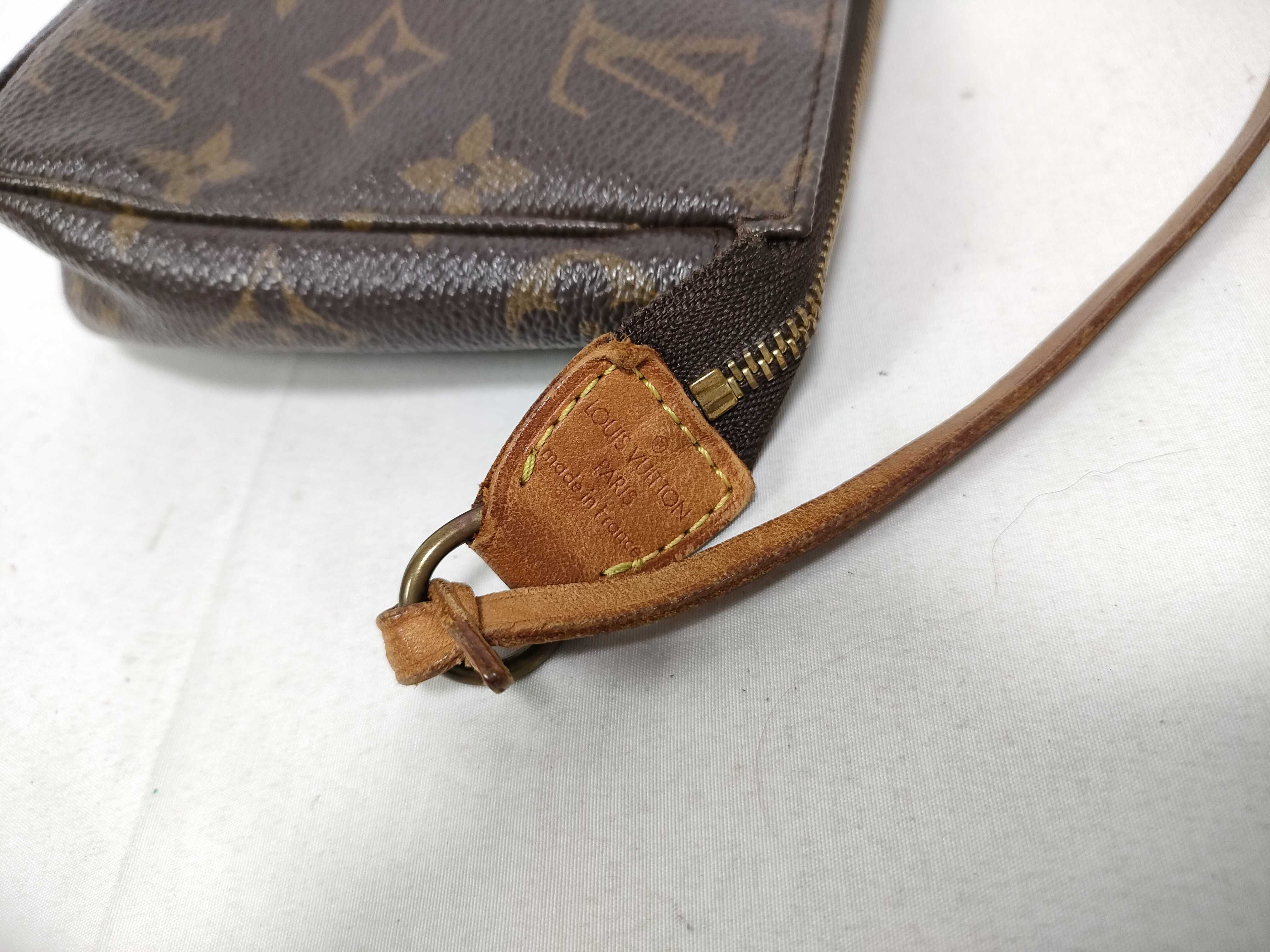 Monogram Pochette Accessoires M51980 Pouch — view 9