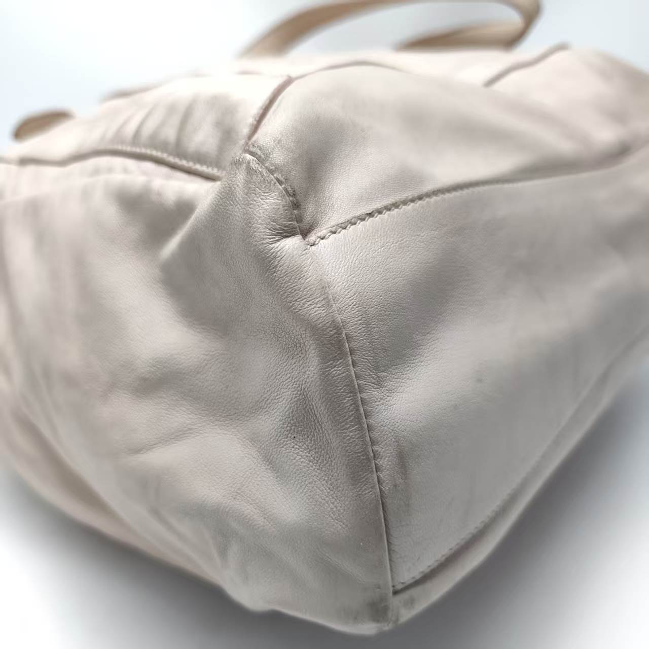 【*Shipped from: China*】PRADA Lambskin Handbag — view 5