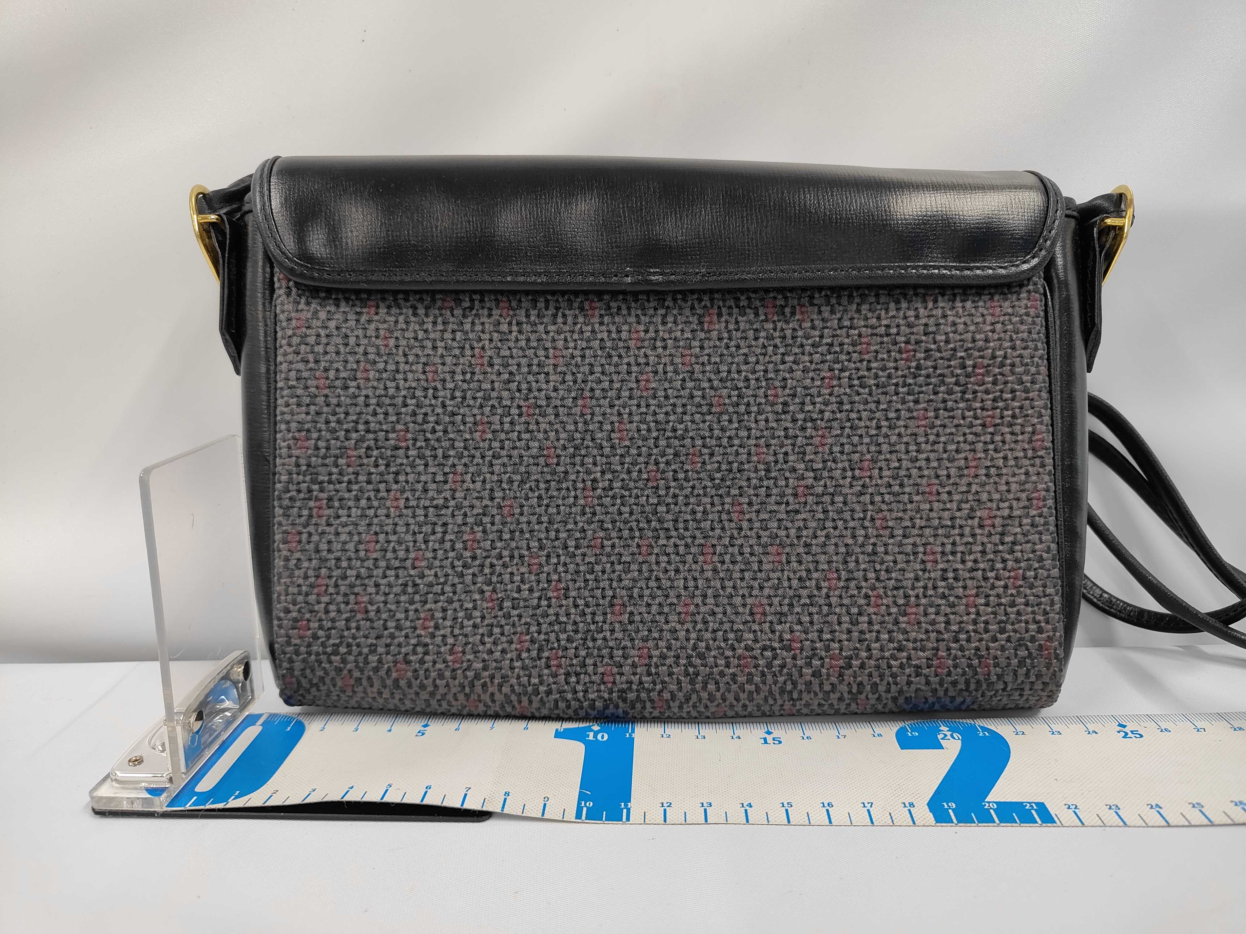 C. Vintage Shoulder Bag — view 2