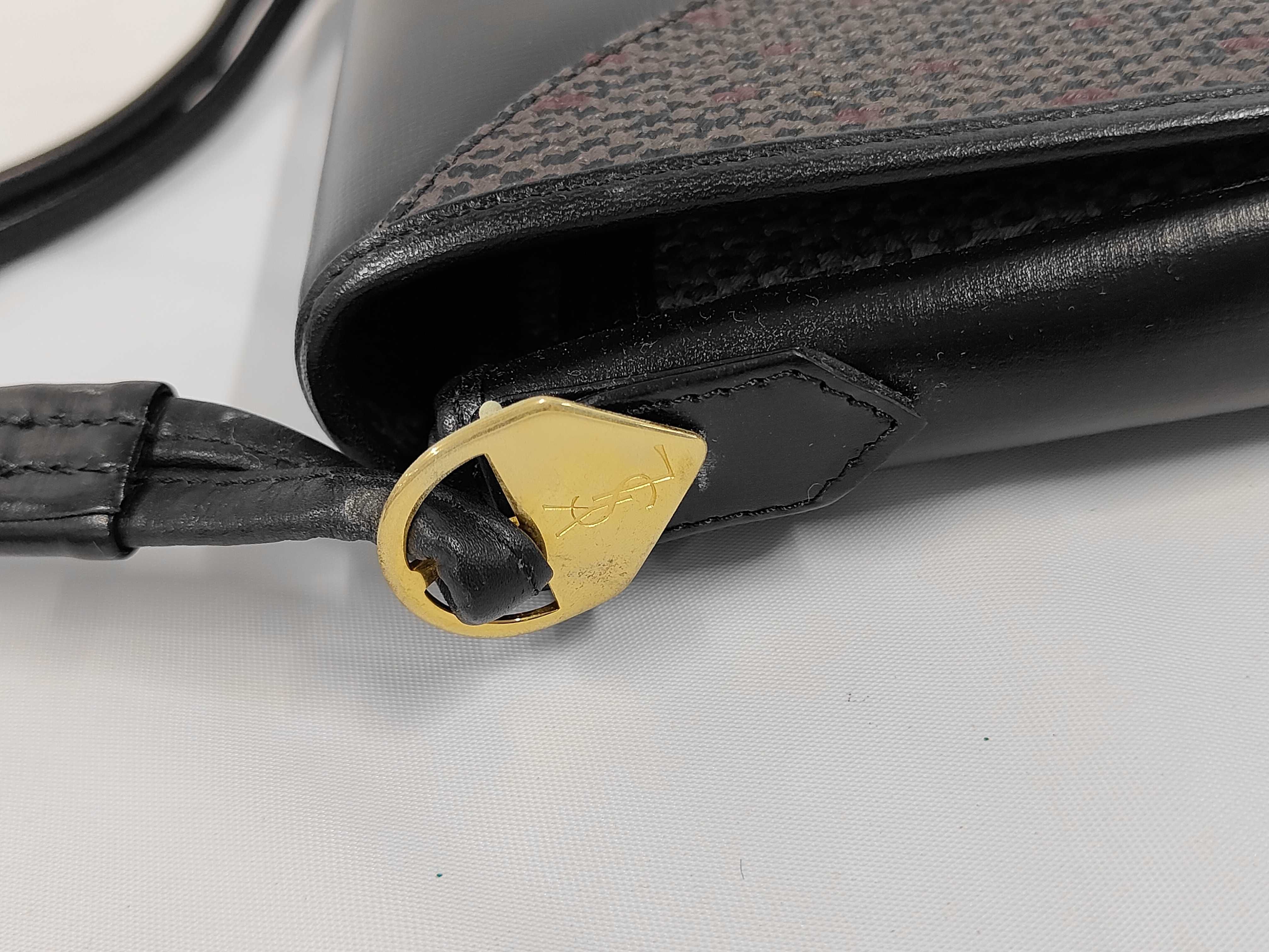 C. Vintage Shoulder Bag — view 6
