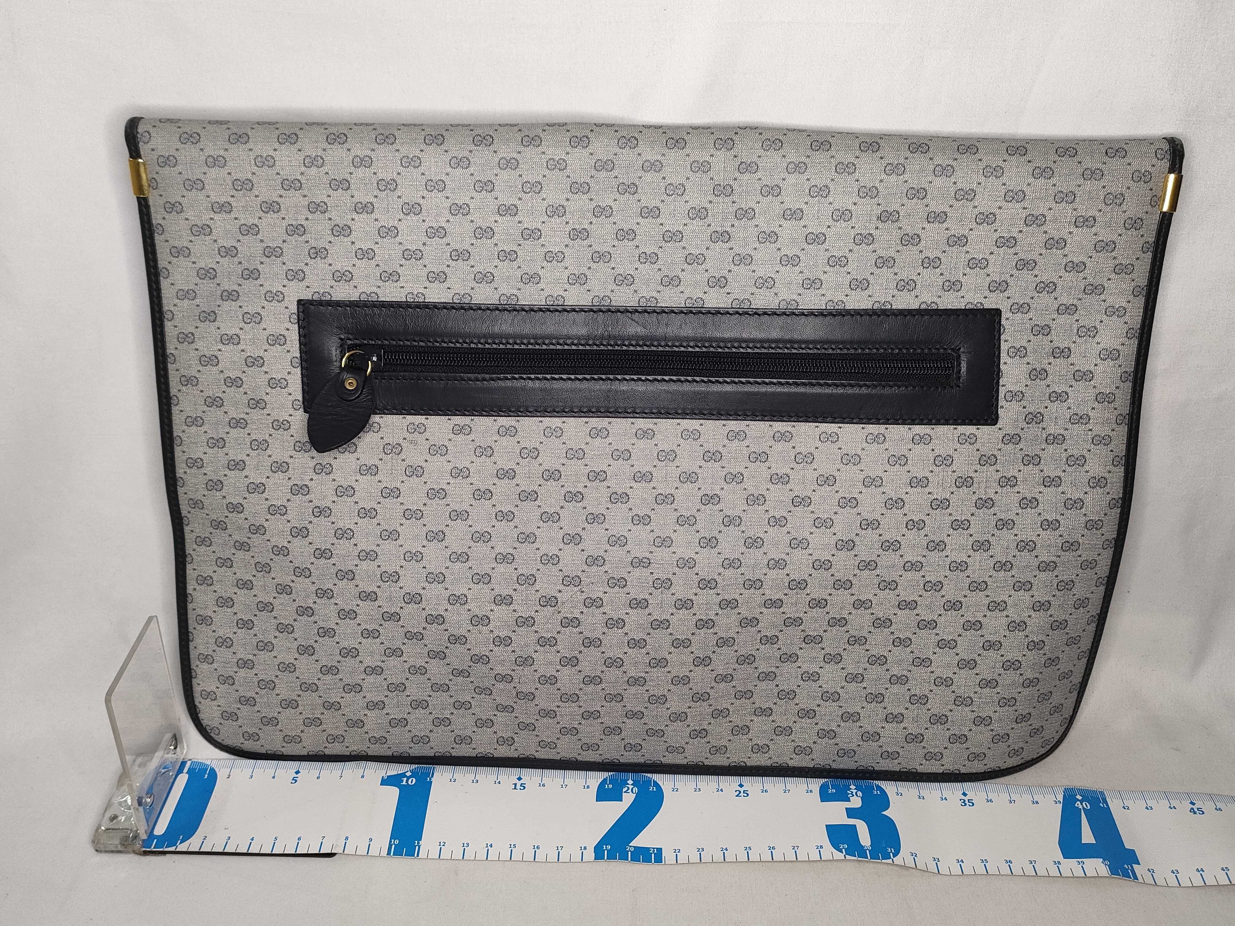 GG Supreme Micro GG Supreme Clutch Bag 017・115・0006 Clutch Bag — view 2