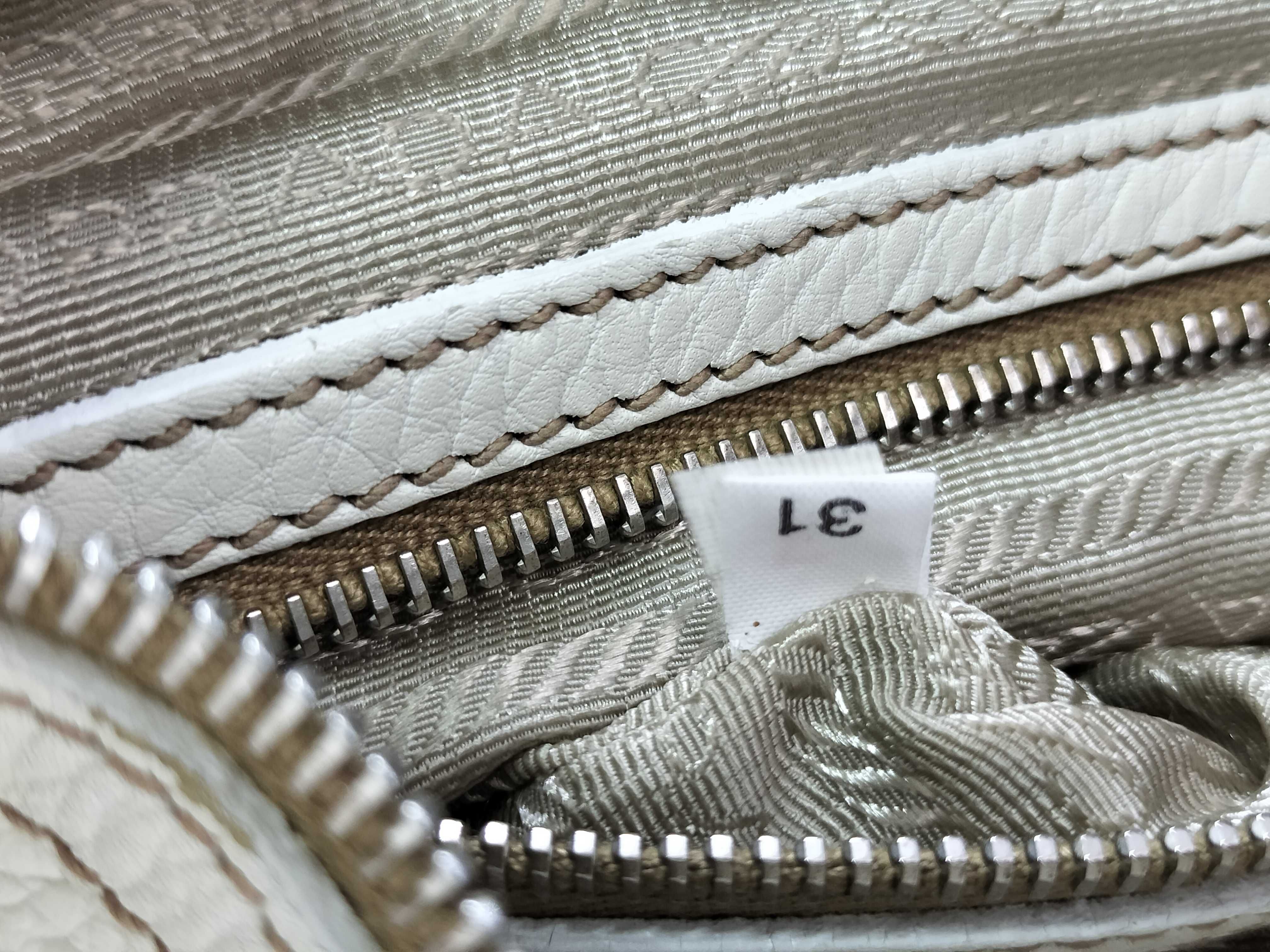 Leather One-Shoulder Bag, Ivory, BT0531 (Shoulder Bag) — view 10