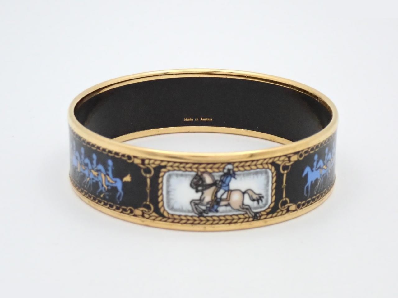 Enamel GM Bangle, Wrist circumference approximately 19cm — view 2