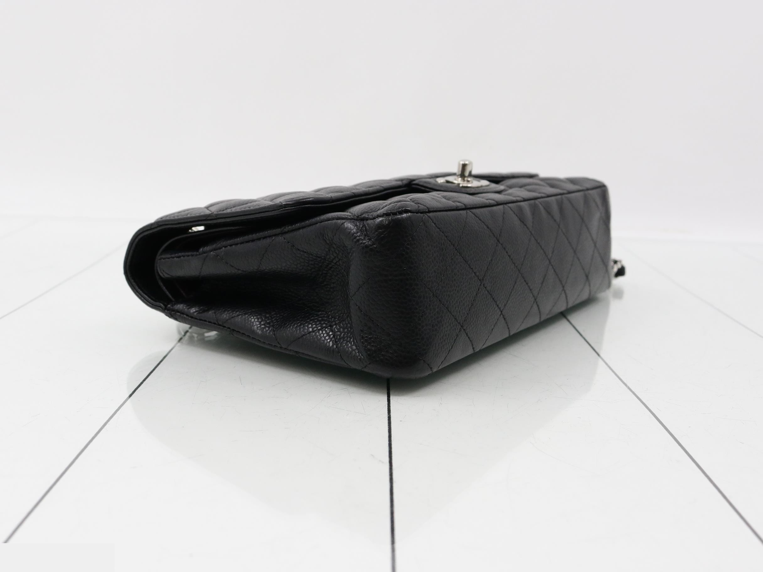 Double flap Matelassé 25 Shoulder Bag — view 5