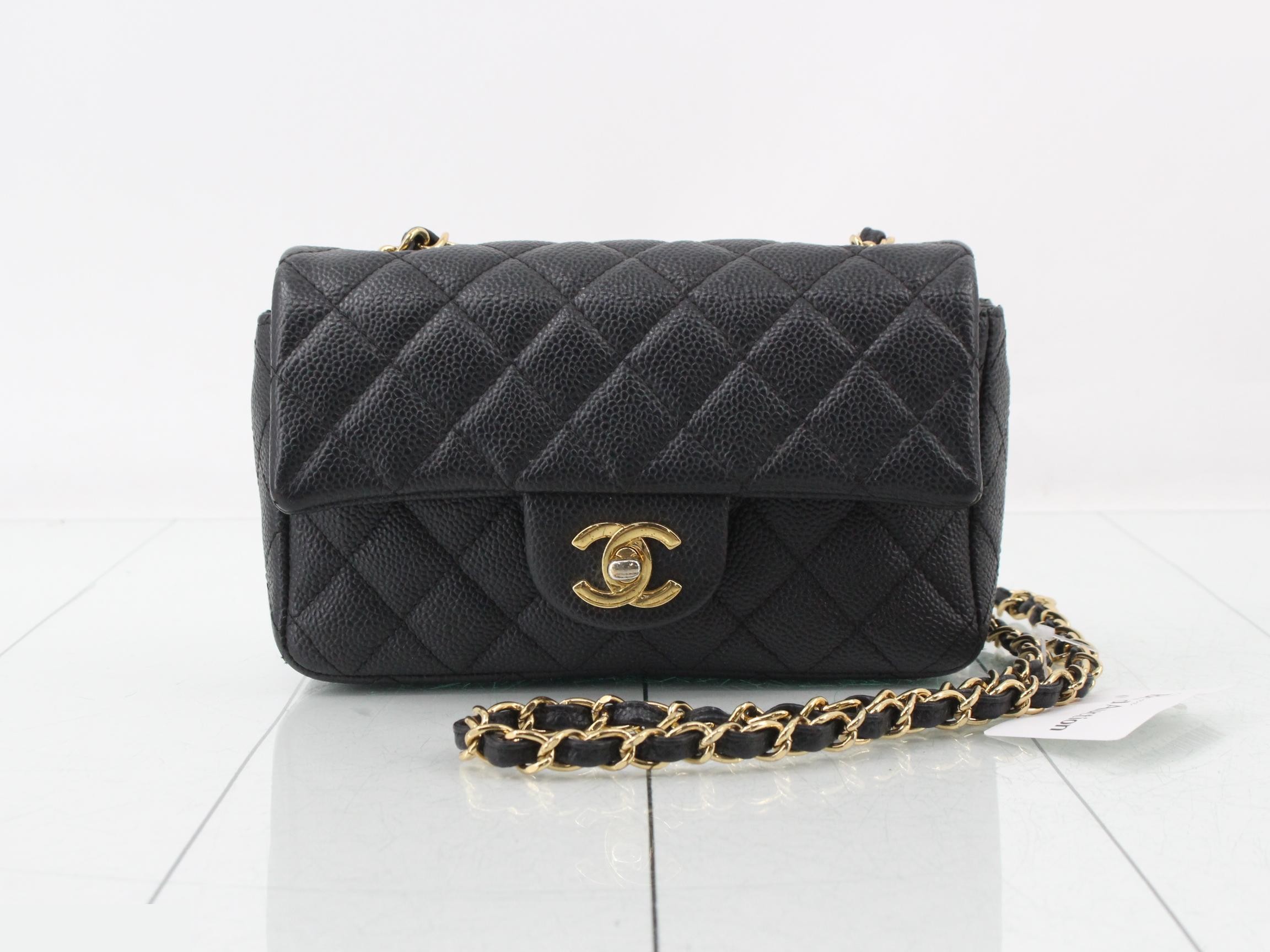 Matelassé Caviar Skin Chain Shoulder Bag