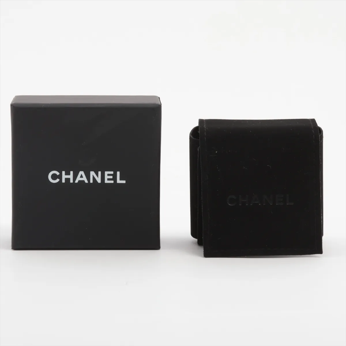 Coco Mark C24S Earrings (Pair) GP x Rhinestone x Faux Pearl Silver. — view 6