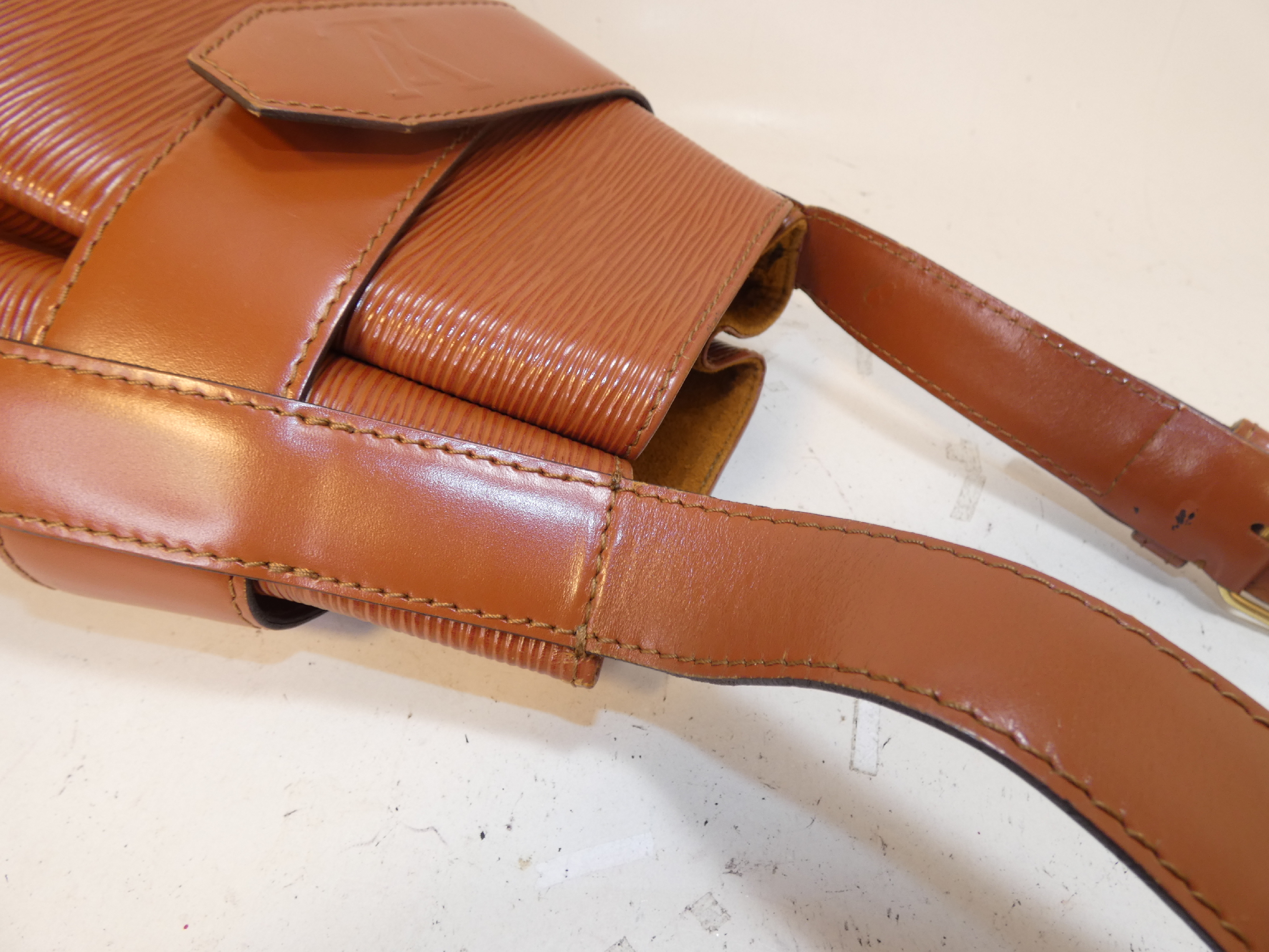 Epi Sac Depaule Brown Shoulder Bag — view 5