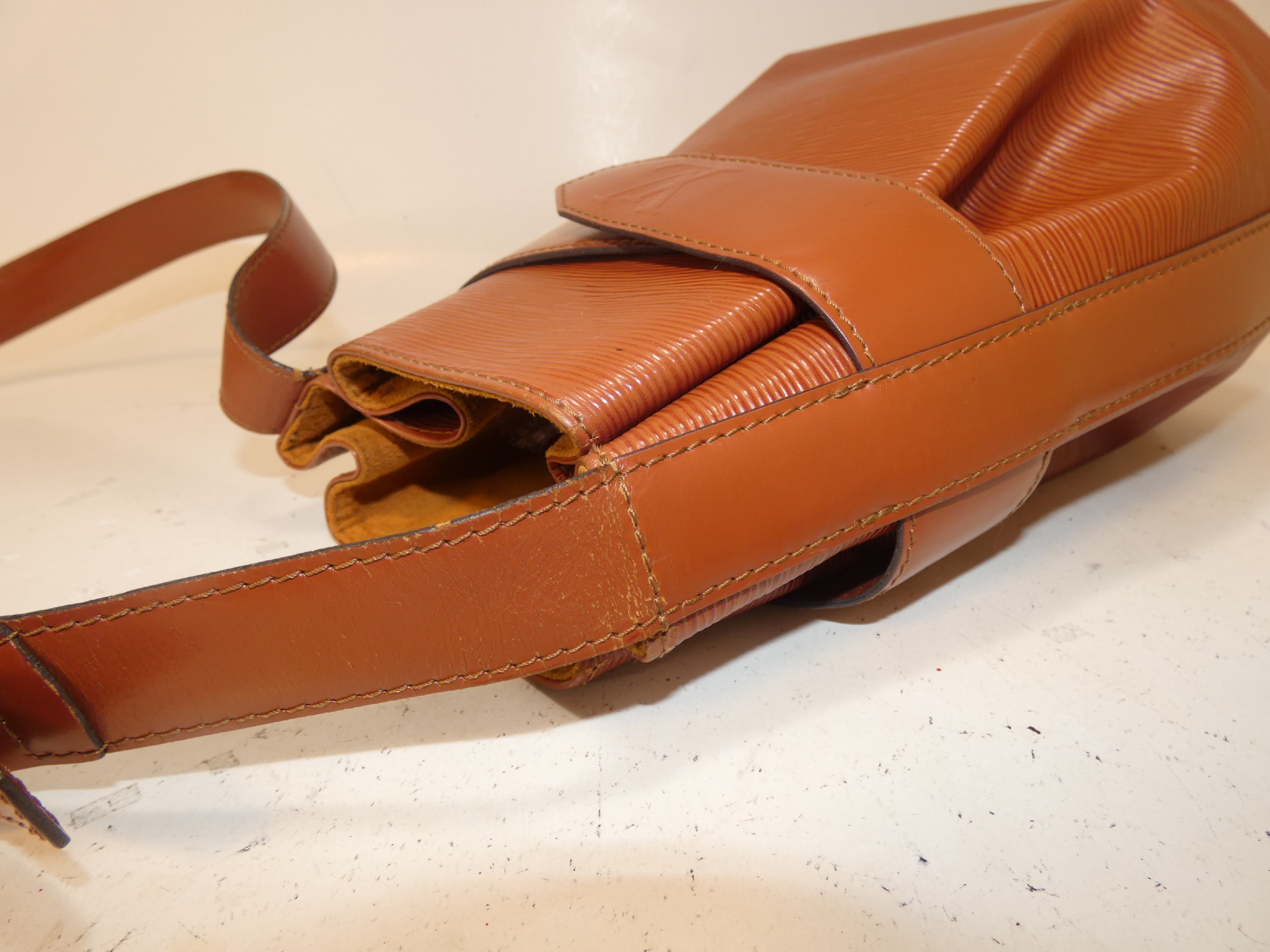 Epi Sac Depaule Brown Shoulder Bag — view 6