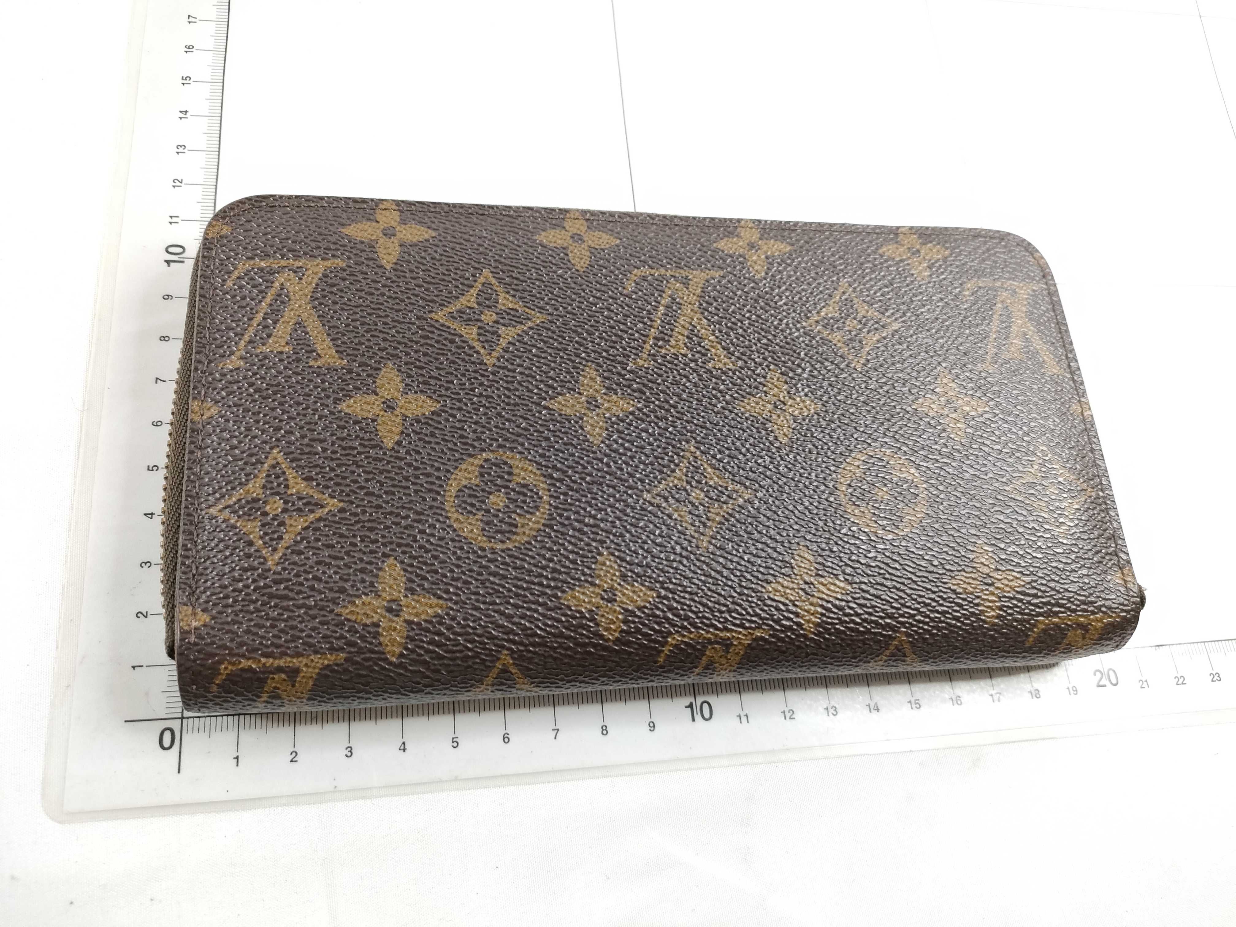 Monogram L V Monogram Zippy Wallet — view 2