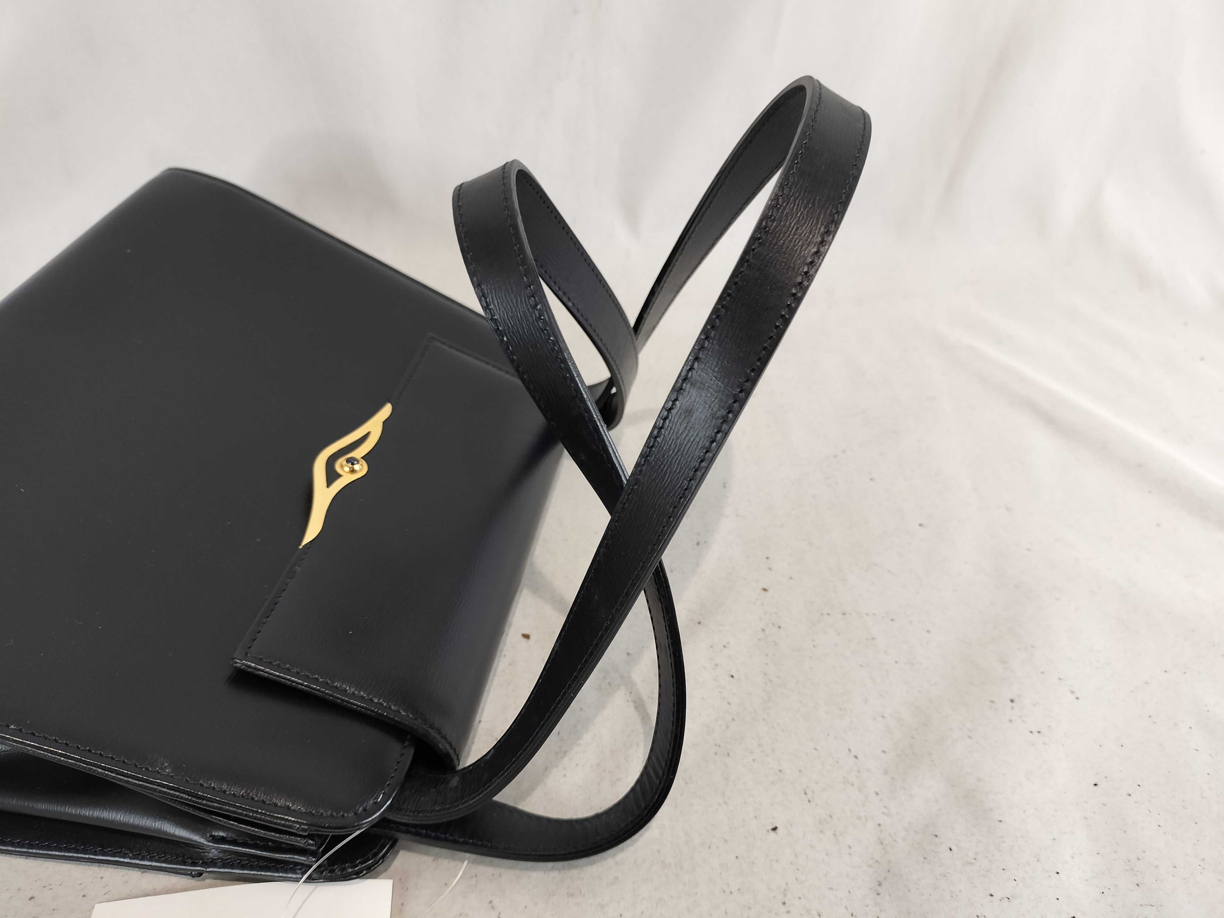 Sapphire Line Leather Hand One Shoulder Handbag — view 3