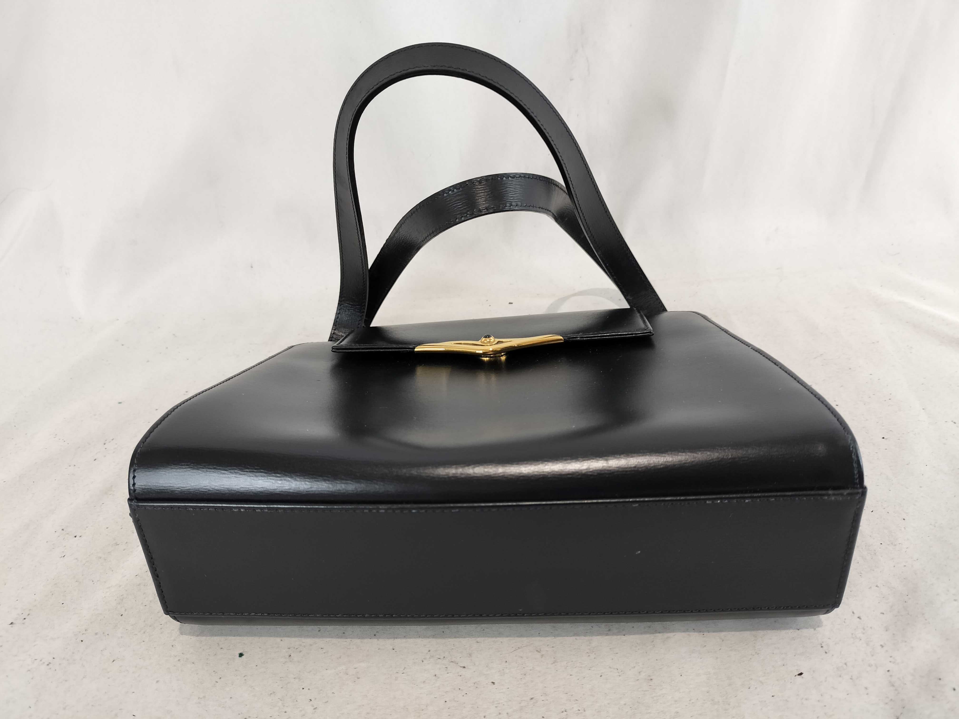 Sapphire Line Leather Hand One Shoulder Handbag — view 7