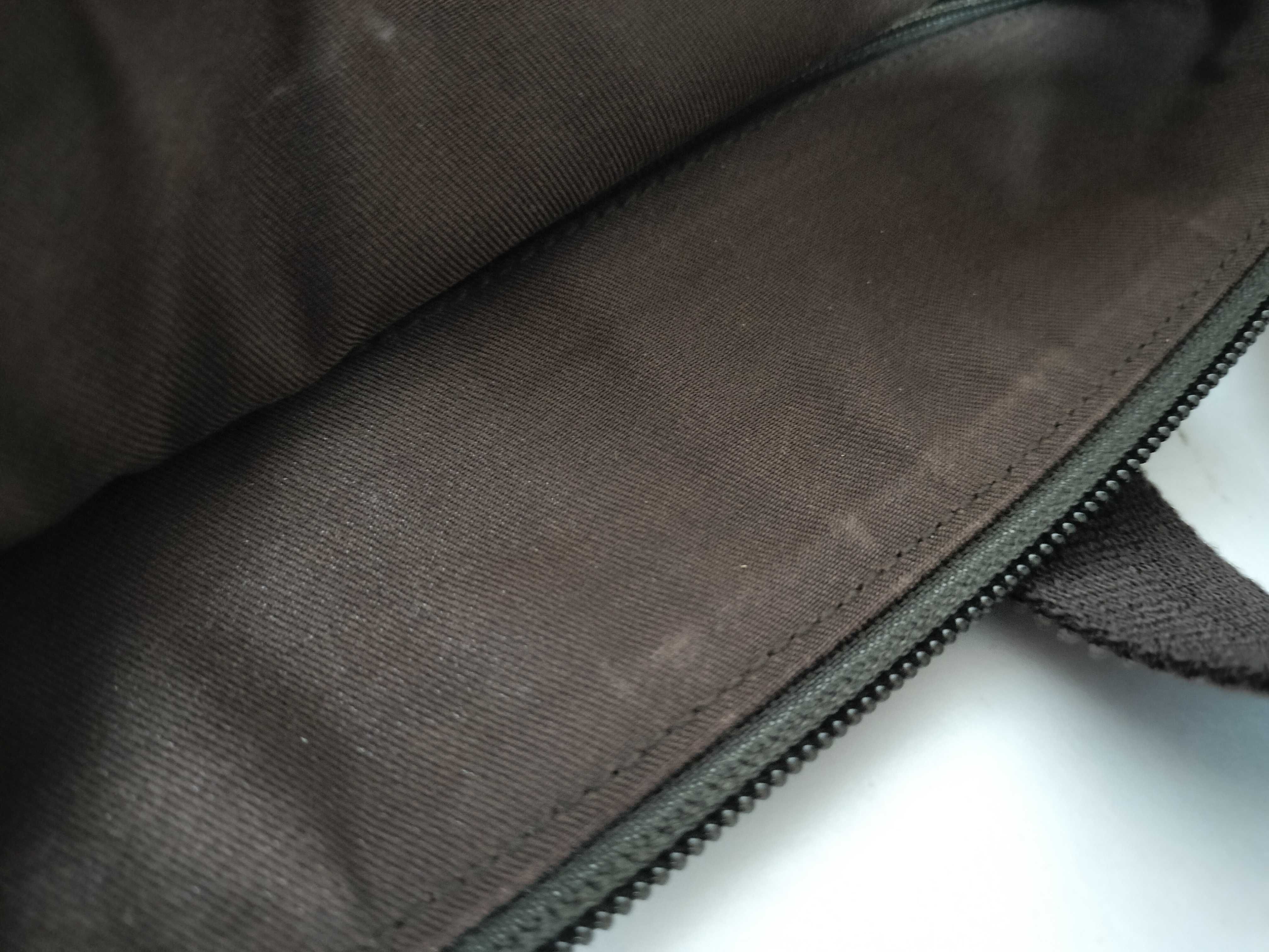 GG Canvas Shoulder Bag — view 12