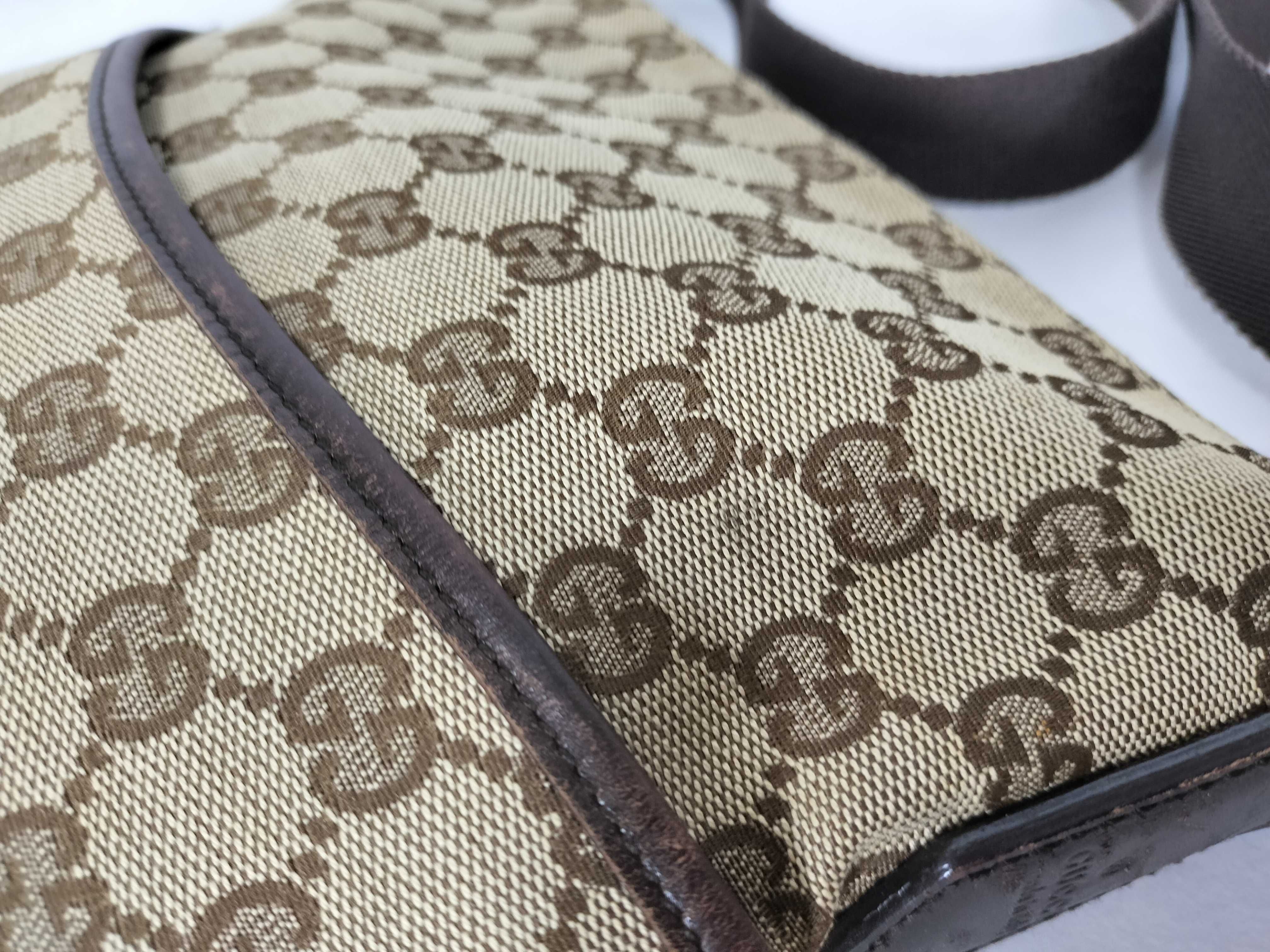GG Canvas Shoulder Bag — view 6