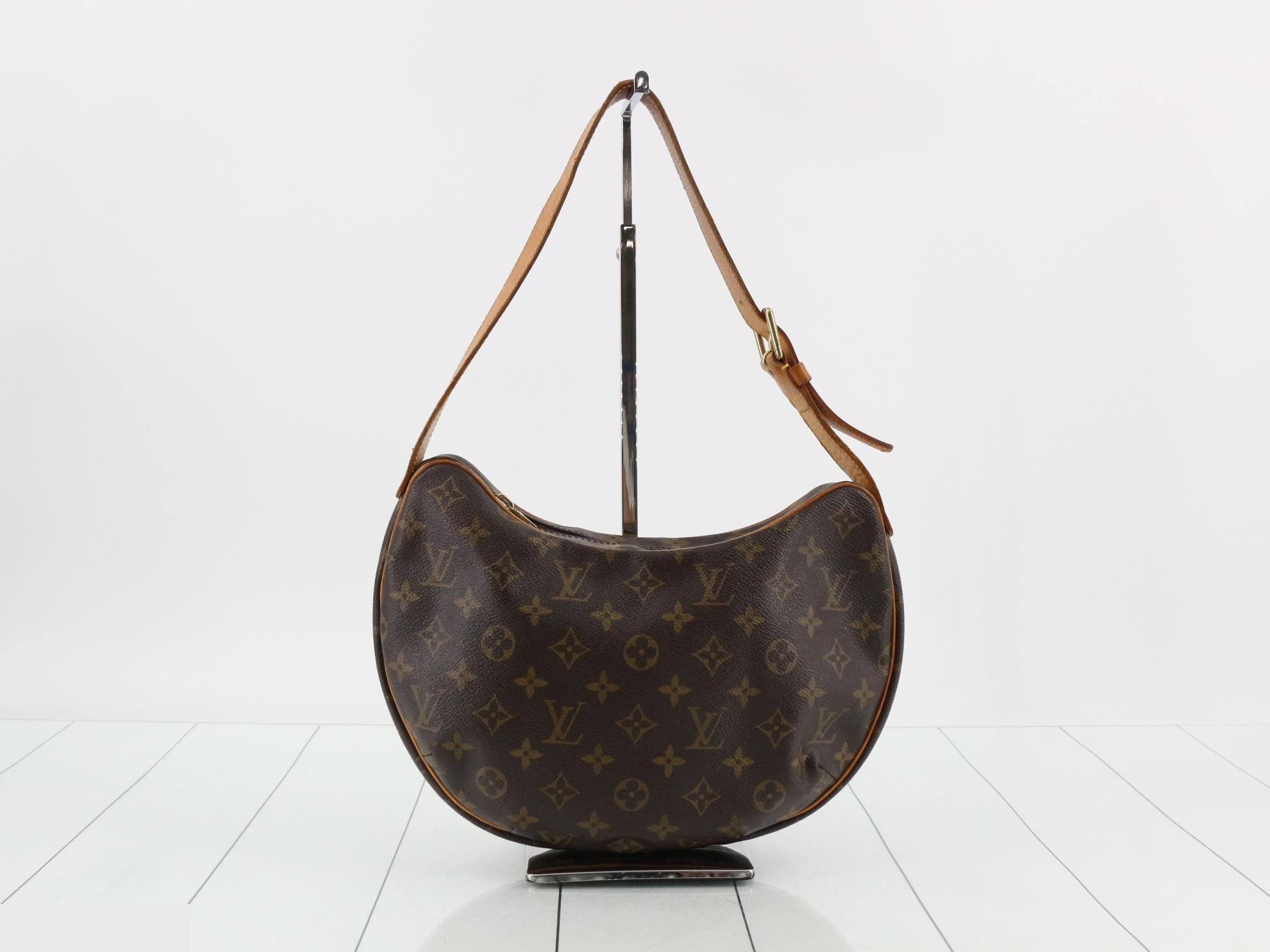 handbag — view 2