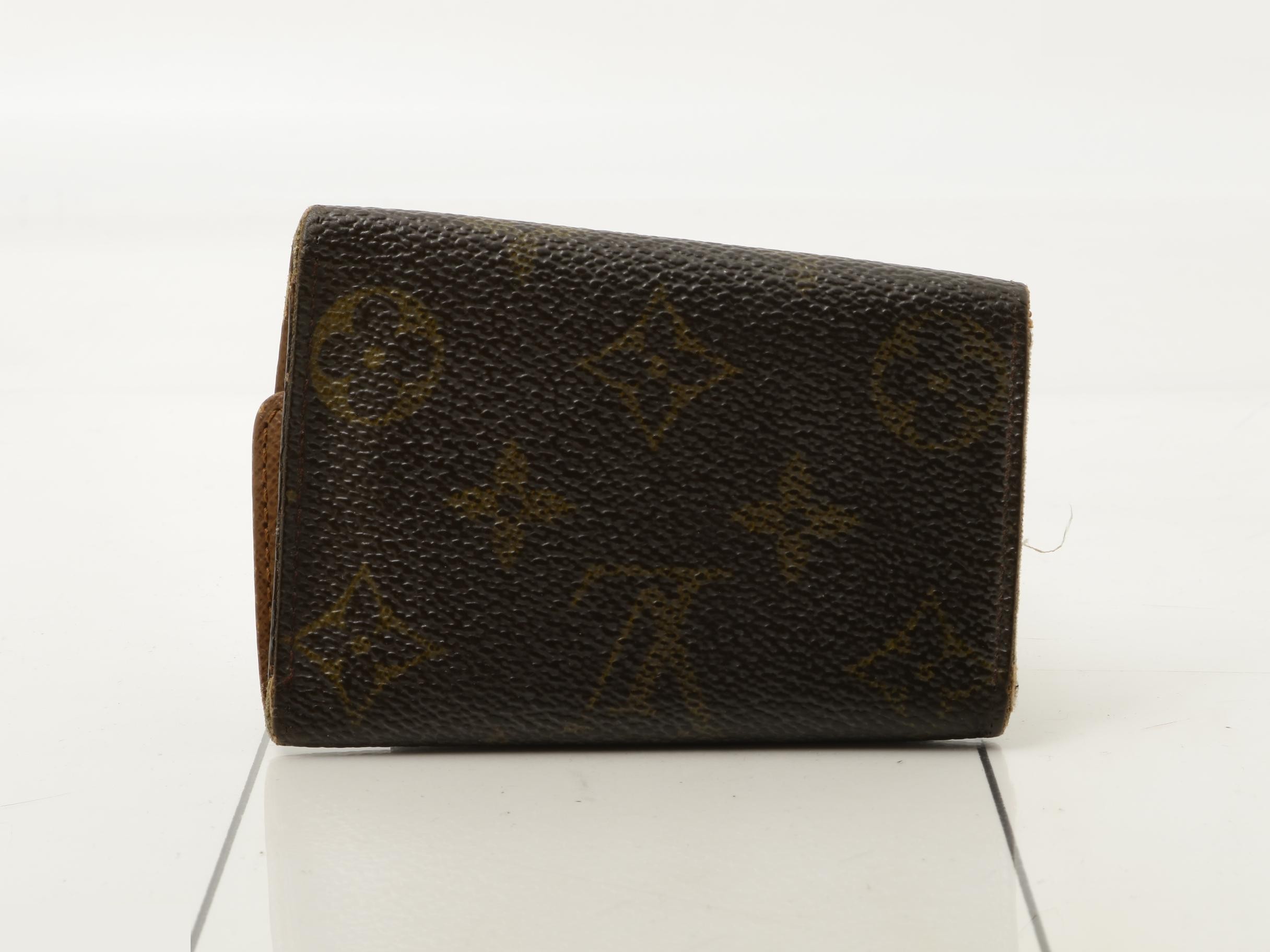 Key case — view 2