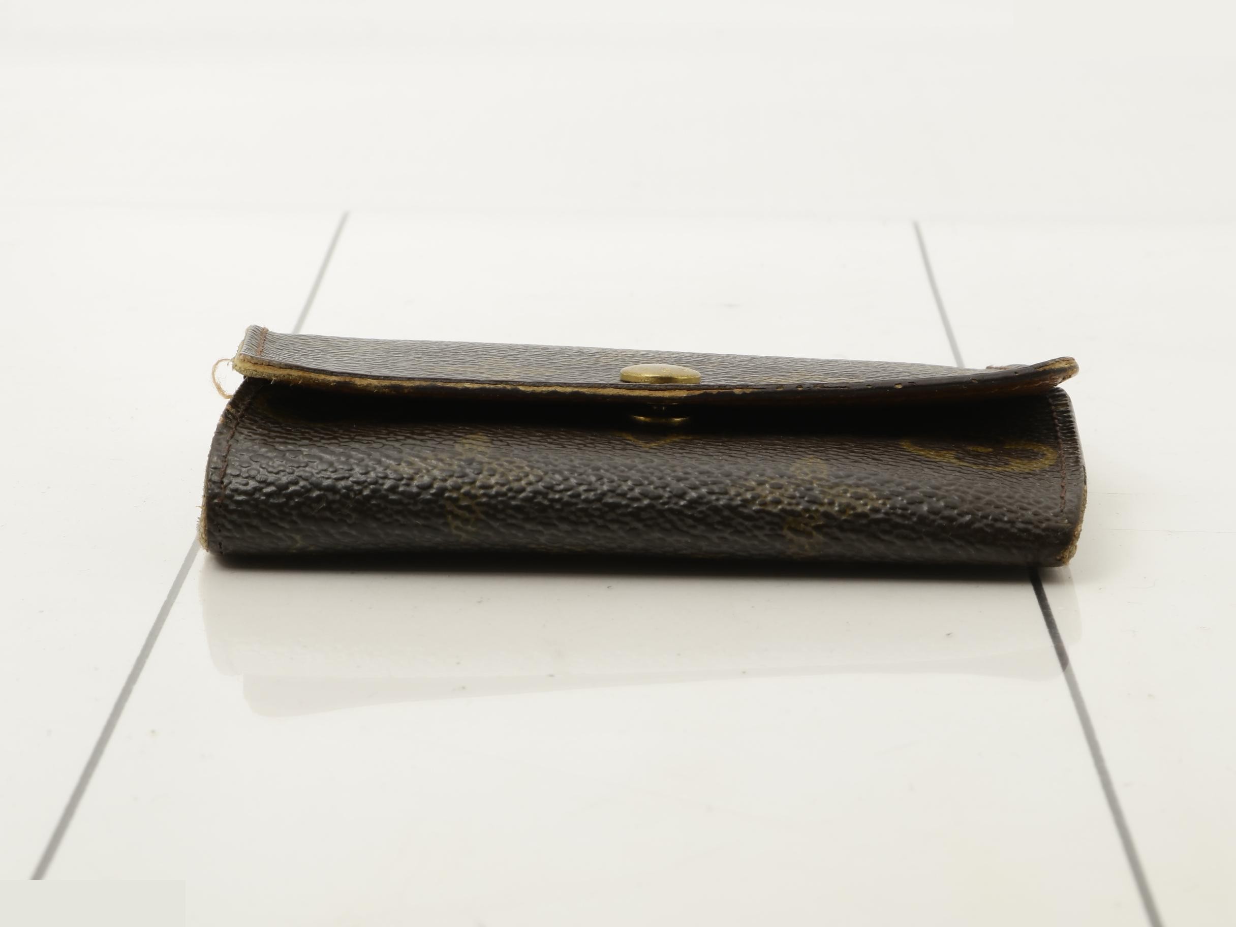 Key case — view 3