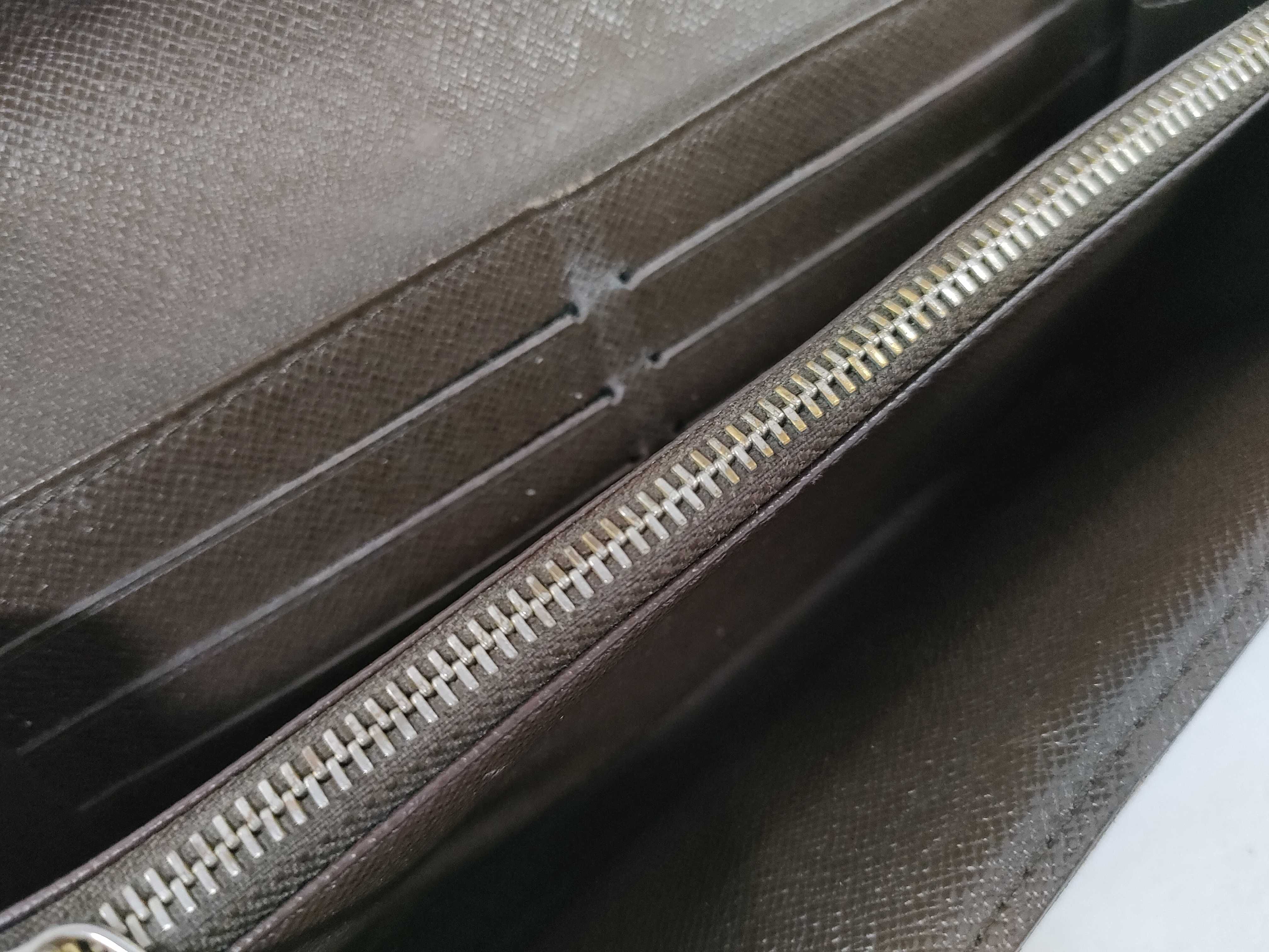 Damier Louis Vuitton Damier Portefeuille Sarah Long Wallet — view 9