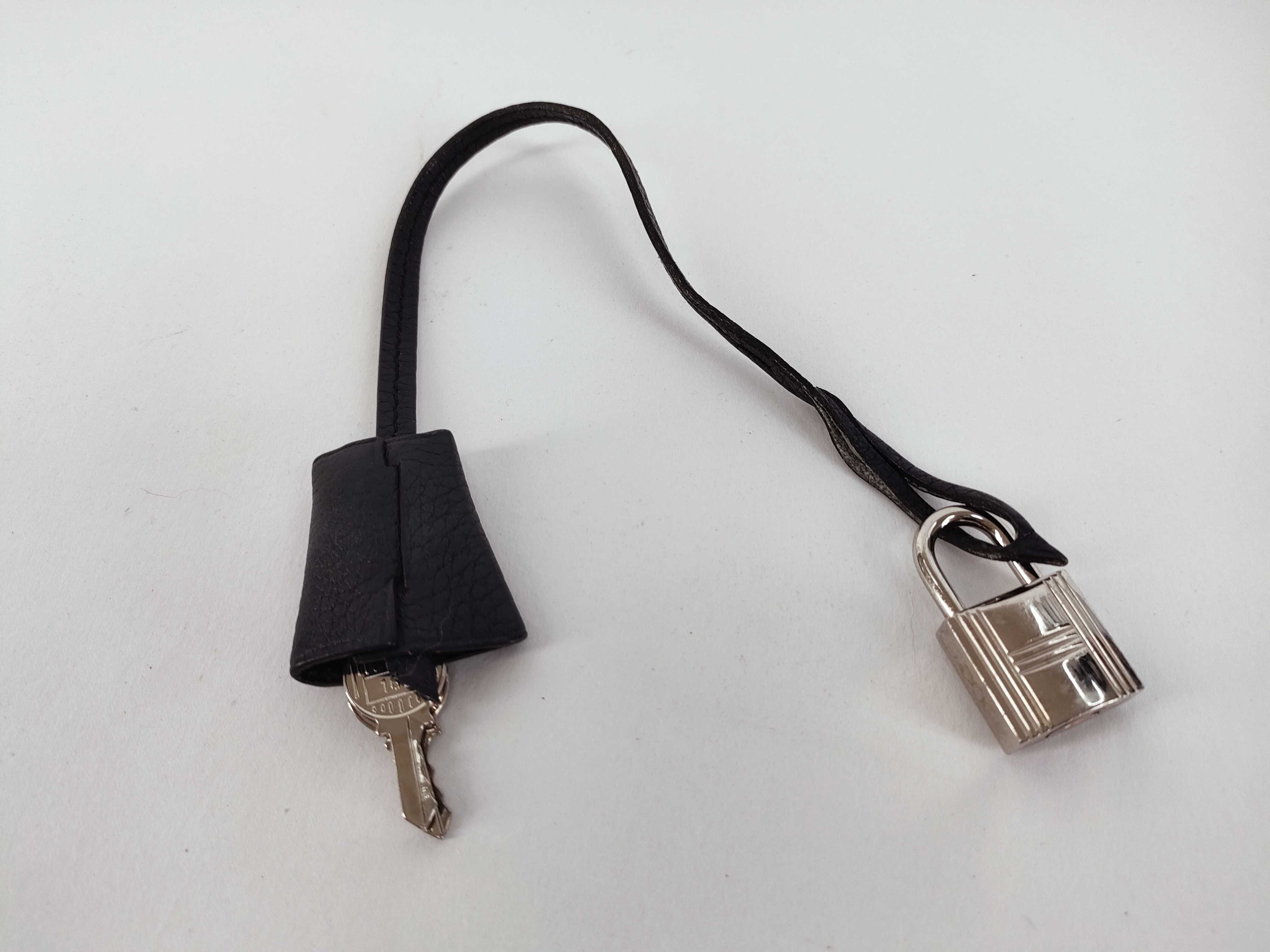 Cadena Clochette Charm — view 2