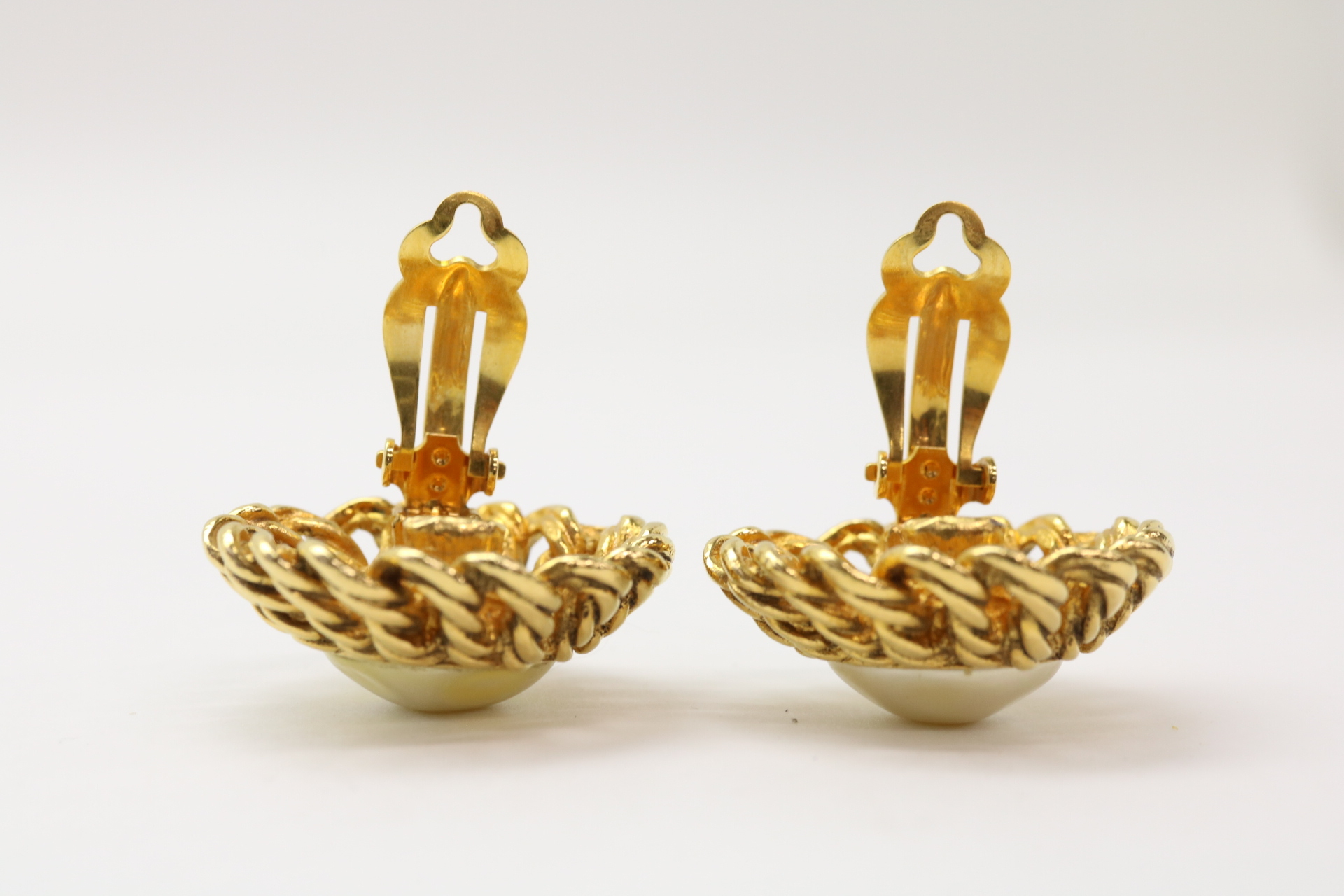 Round Chain Pearl Earrings, Size 23 — view 4