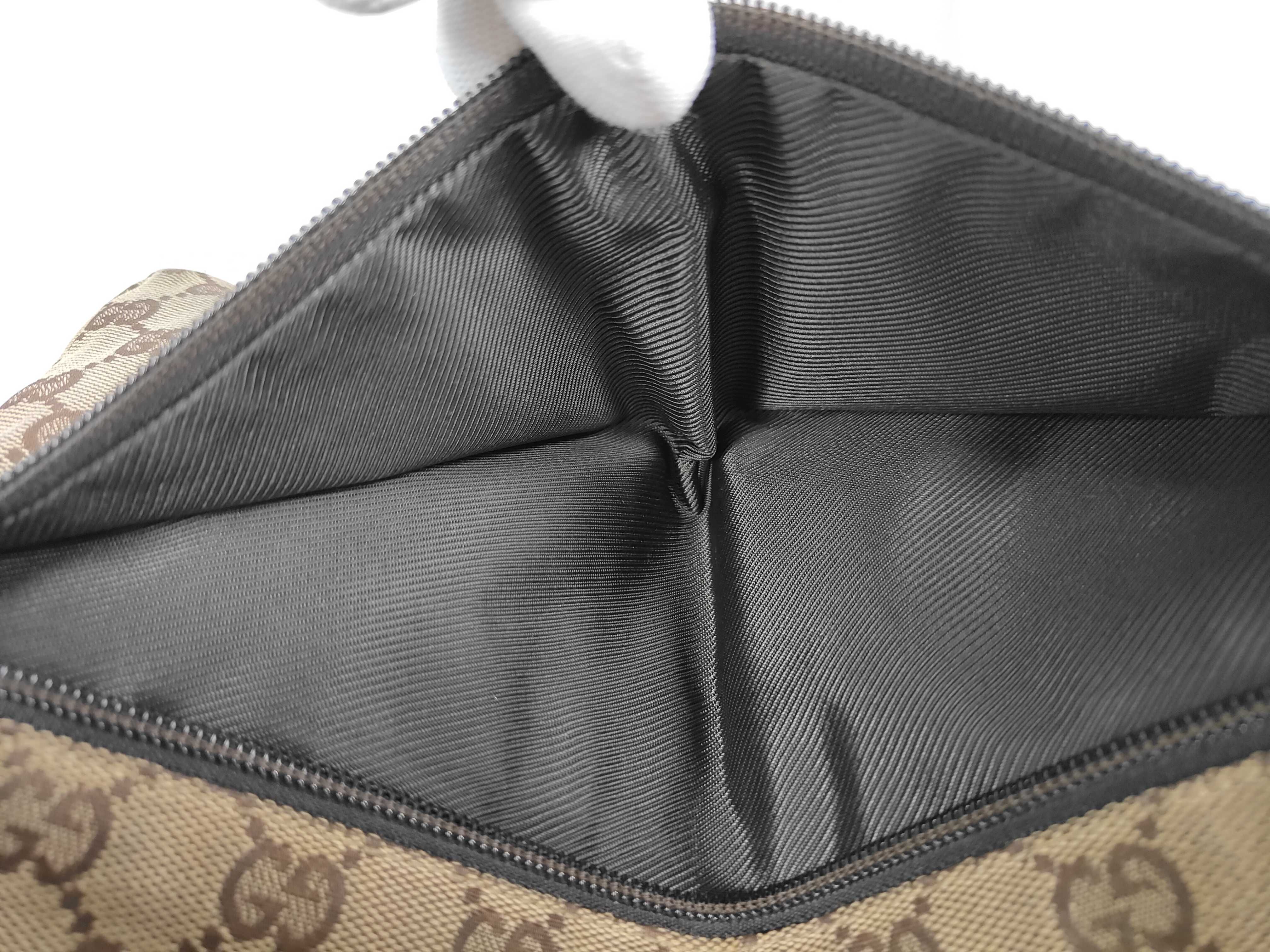 GG Canvas Body Bag — view 11