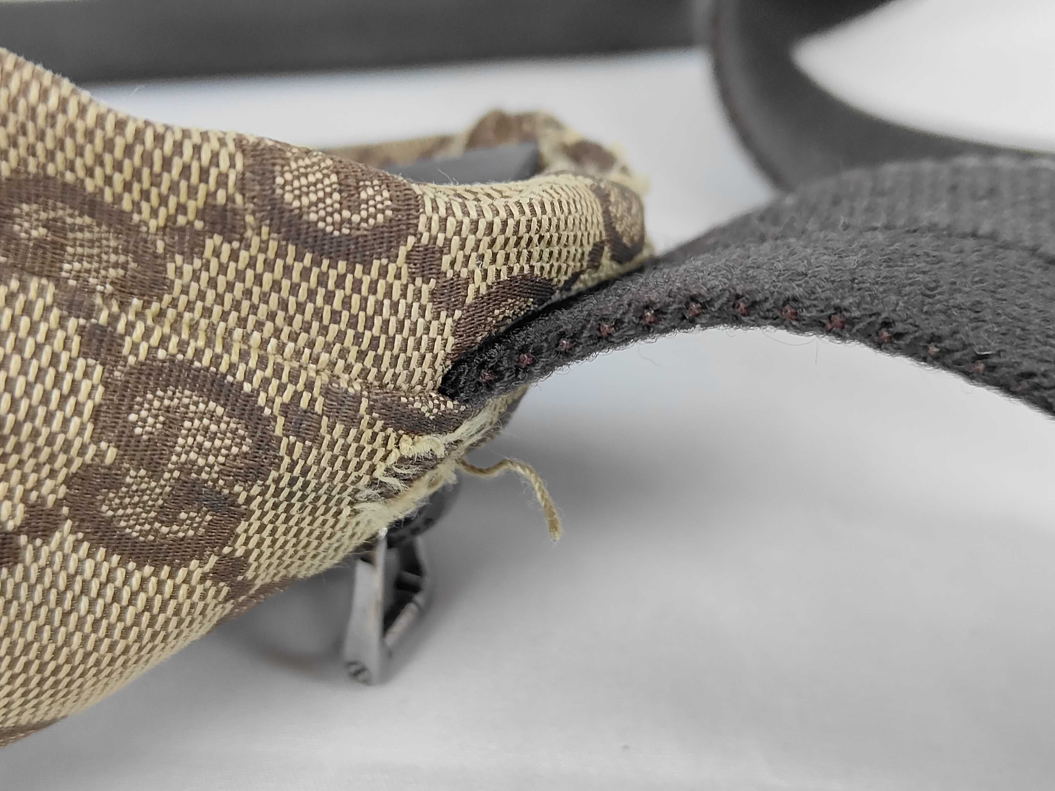 GG Canvas Body Bag — view 5