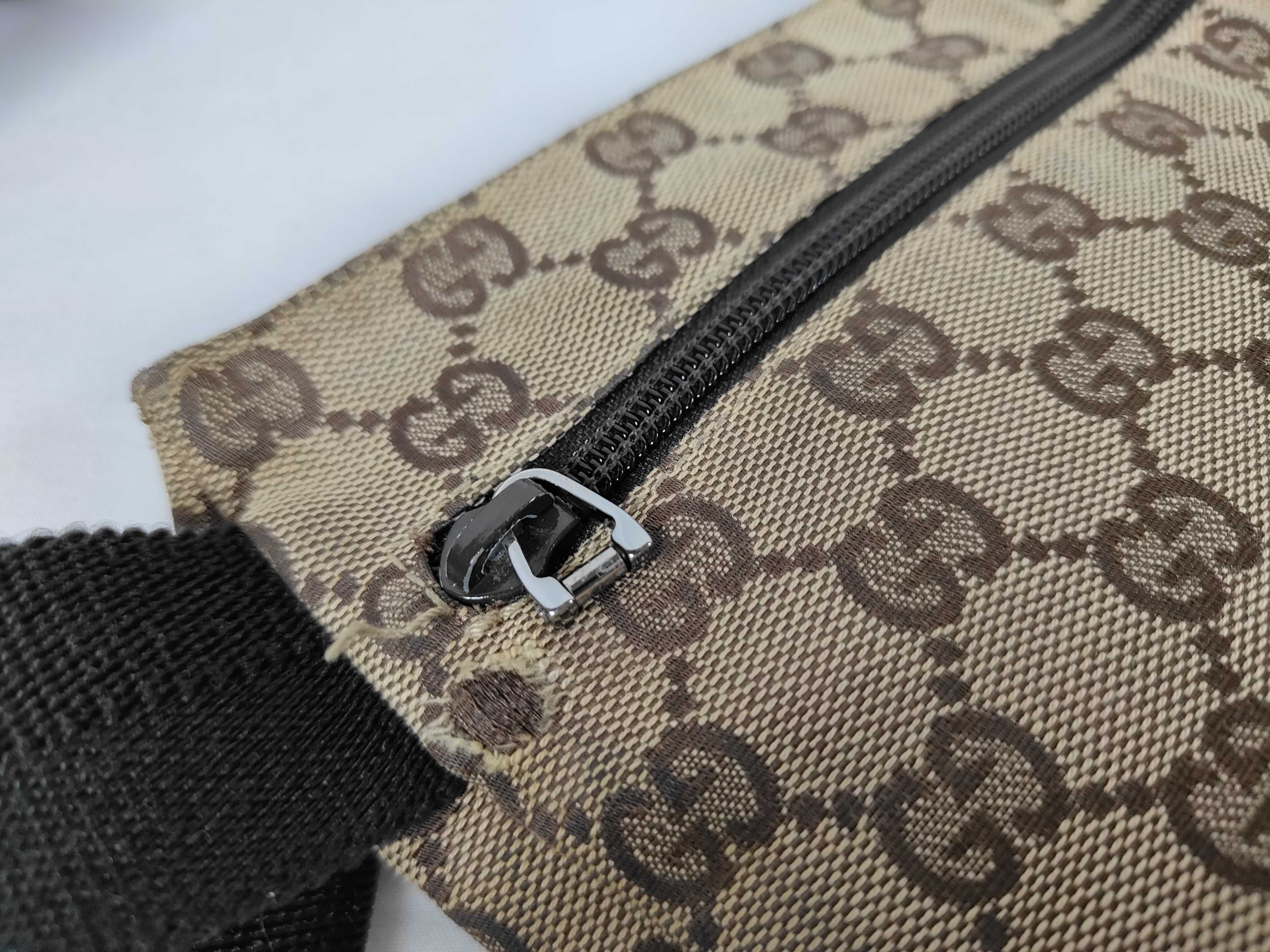 GG Canvas Body Bag — view 8