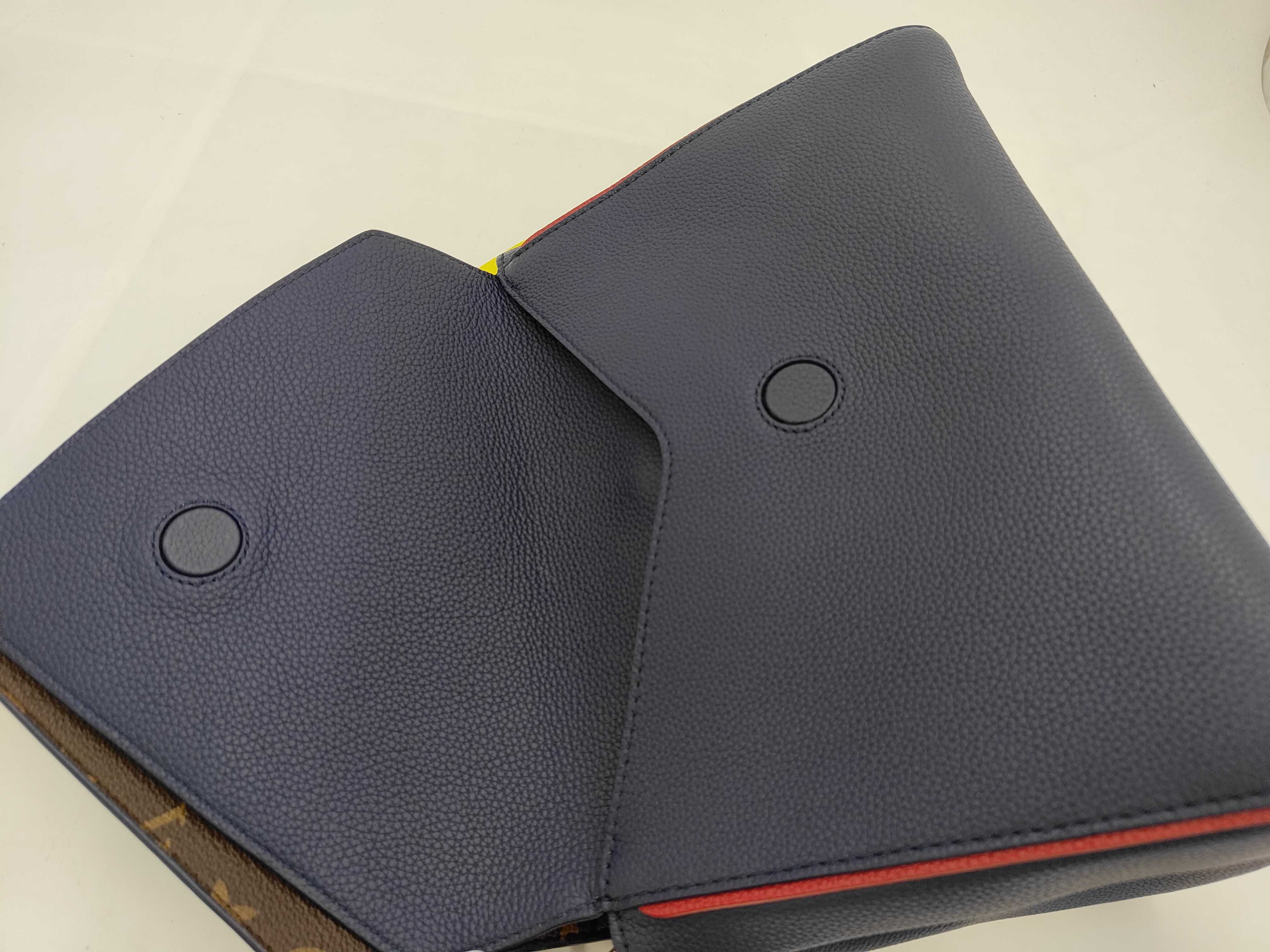 M55022 Double V 2-way bag RFID handbag — view 10