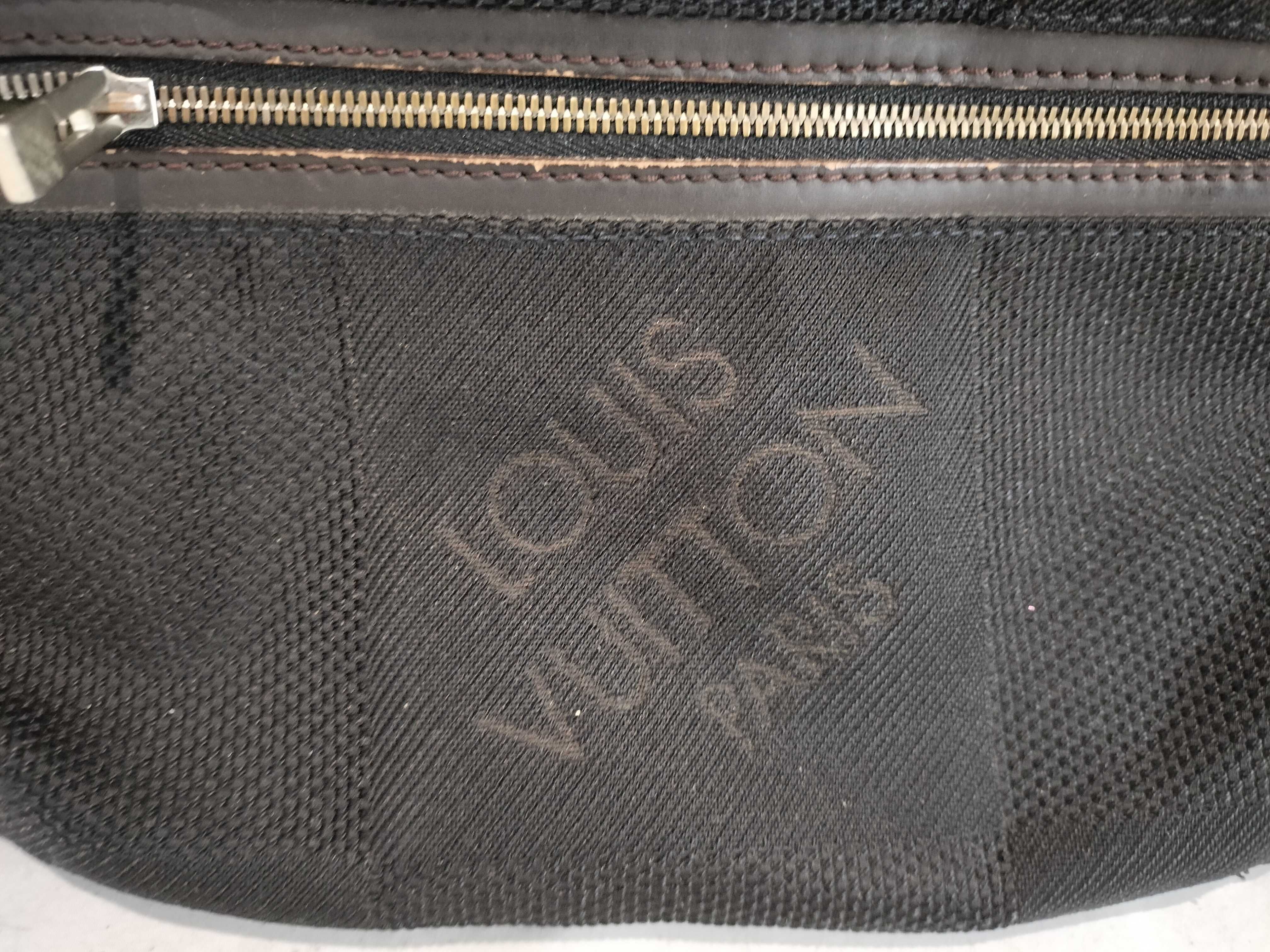 Damier Geant Body Bag — view 2