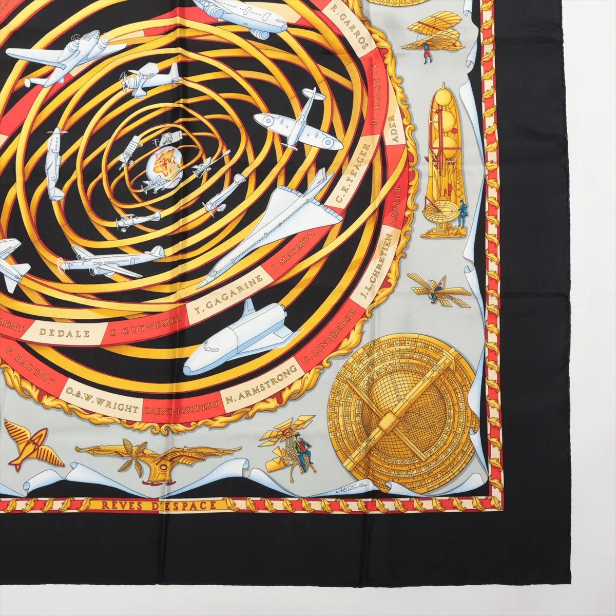 Carre 90 REVES D`ESPACE Dream Space Scarf Silk Black — view 4