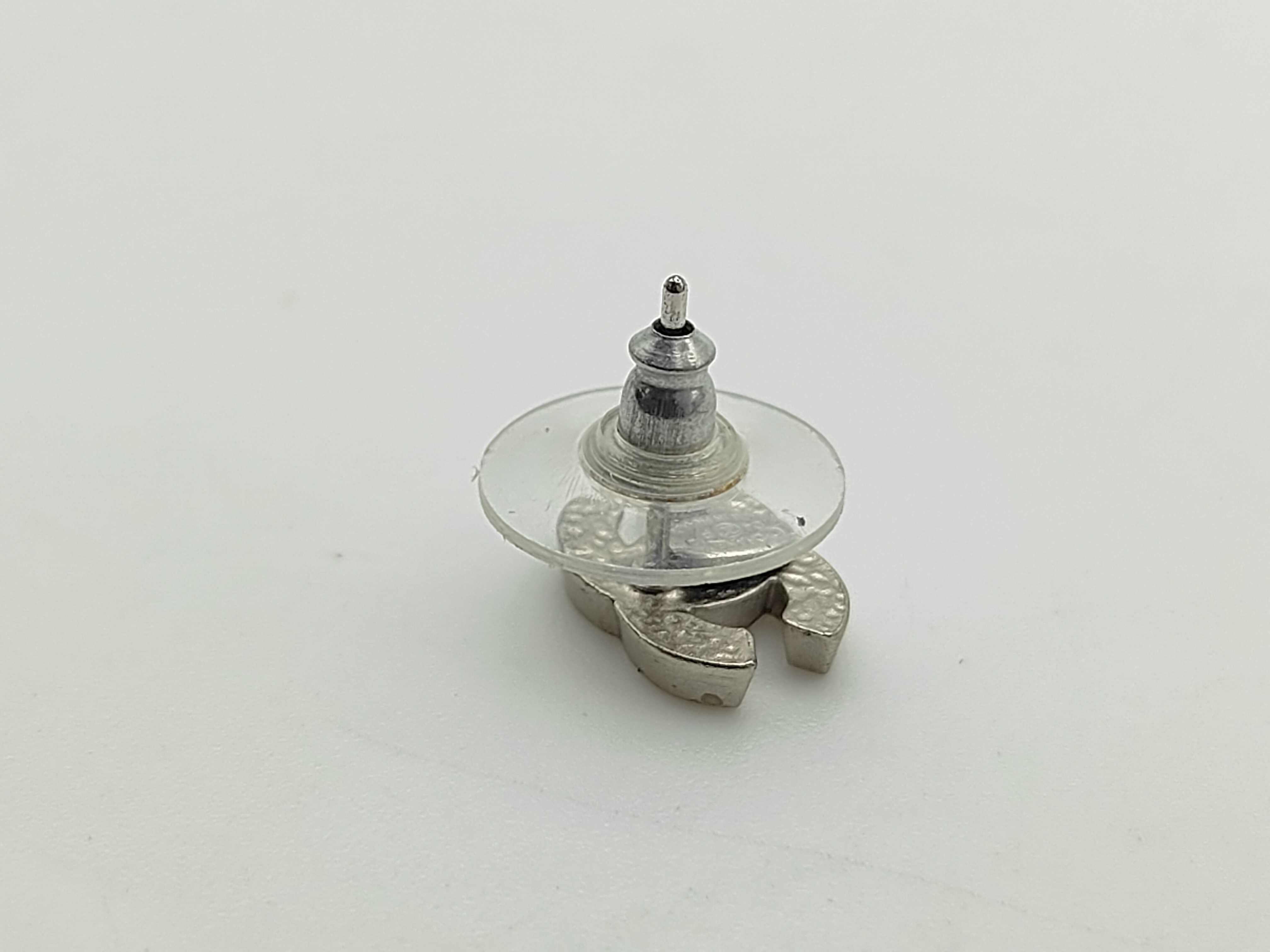 earrings here mark white x silver 04P earrings — view 5