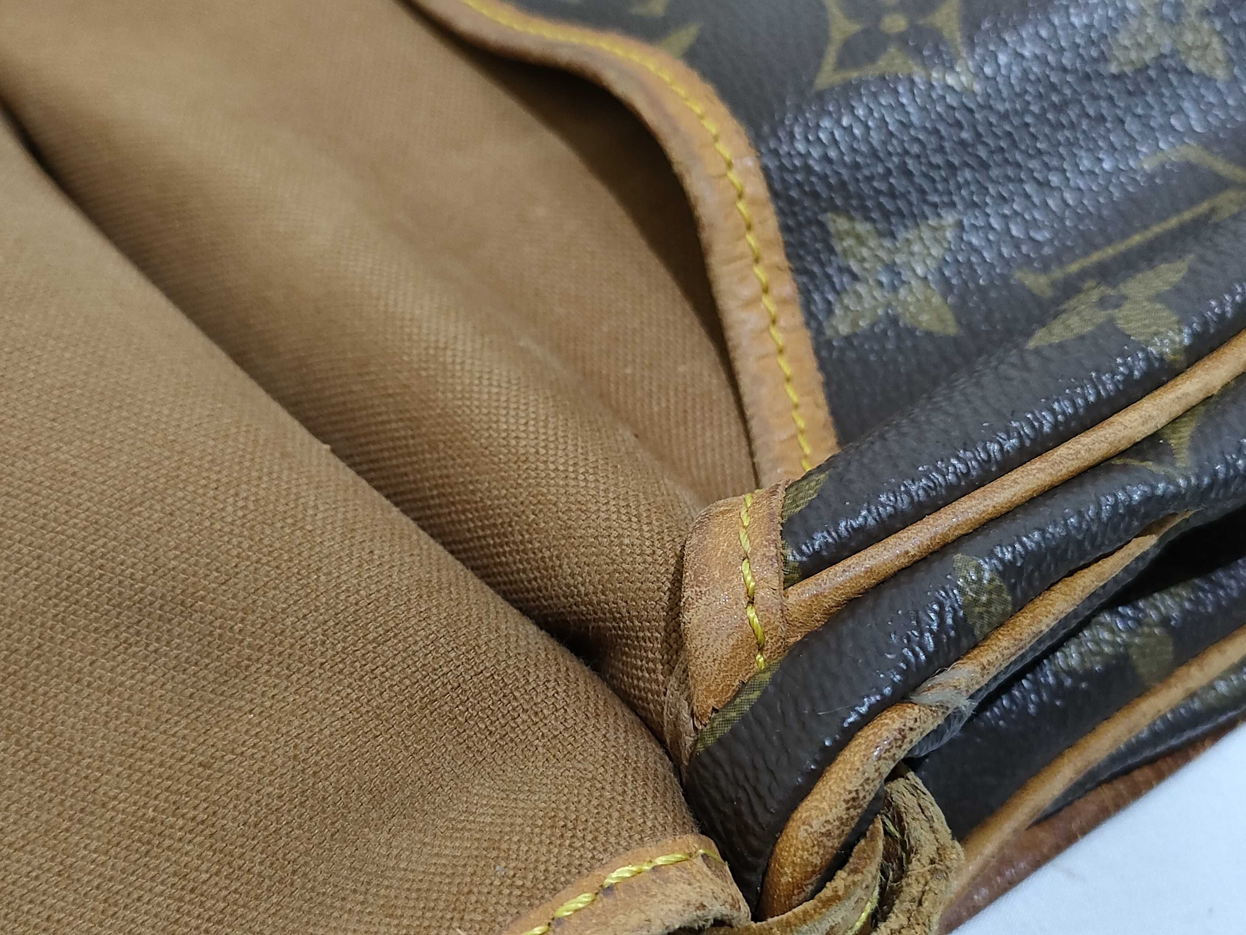 Monogram Louis Vuitton Monogram Saumur 35 Shoulder Bag — view 11