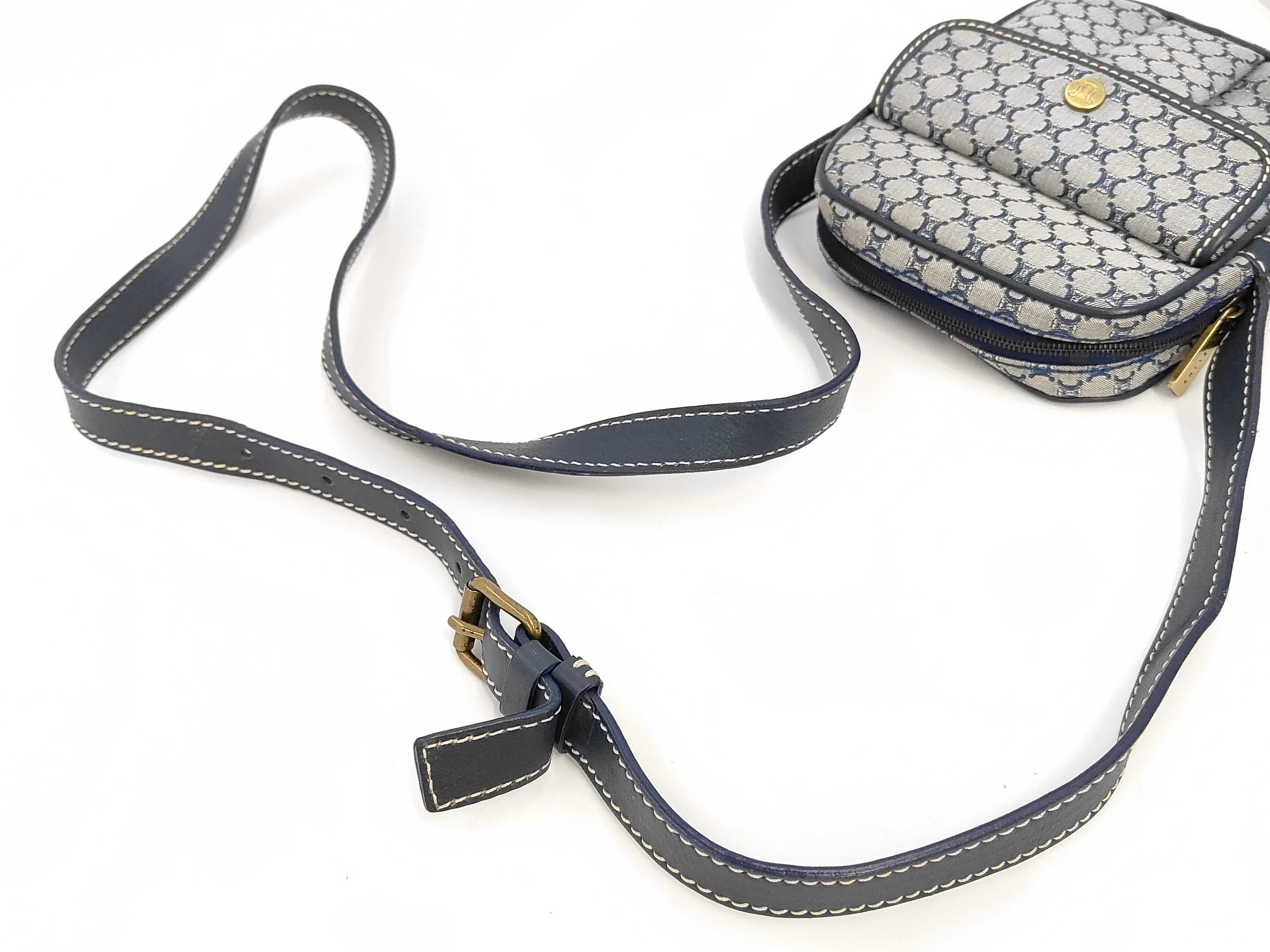 Macadam pattern logo shoulder bag — view 3
