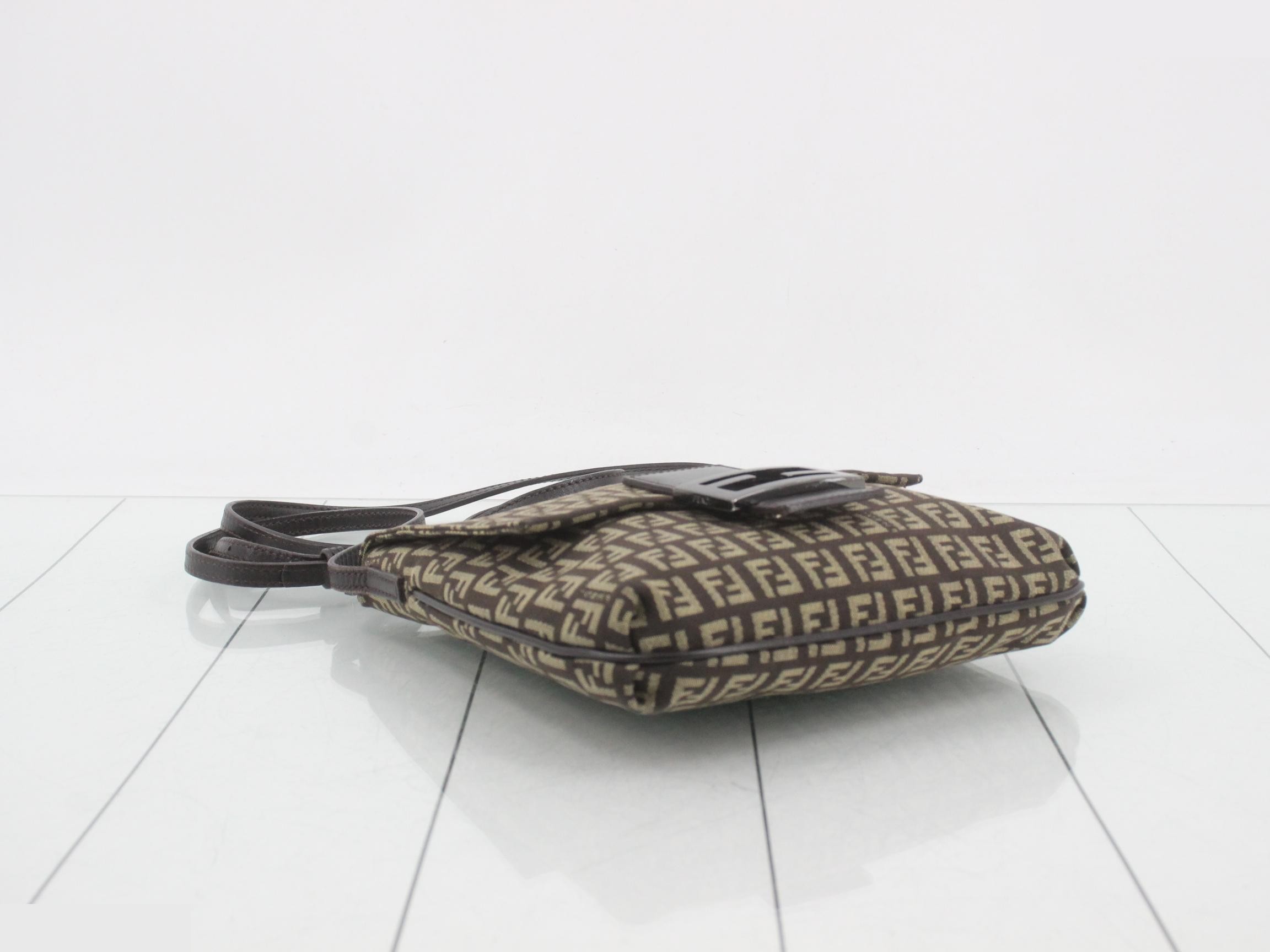Zucchino Shoulder Bag Mamma Bucket FF Hardware — view 5