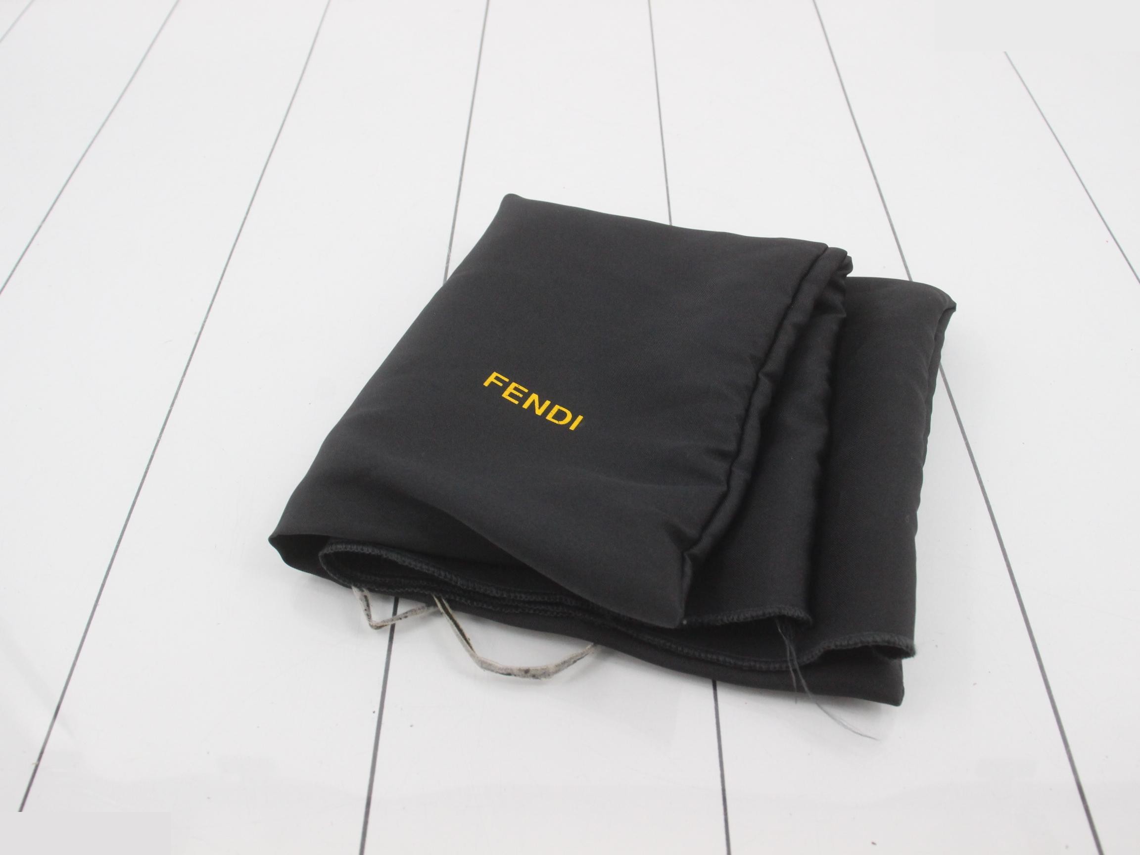 Zucchino Shoulder Bag Mamma Bucket FF Hardware — view 7