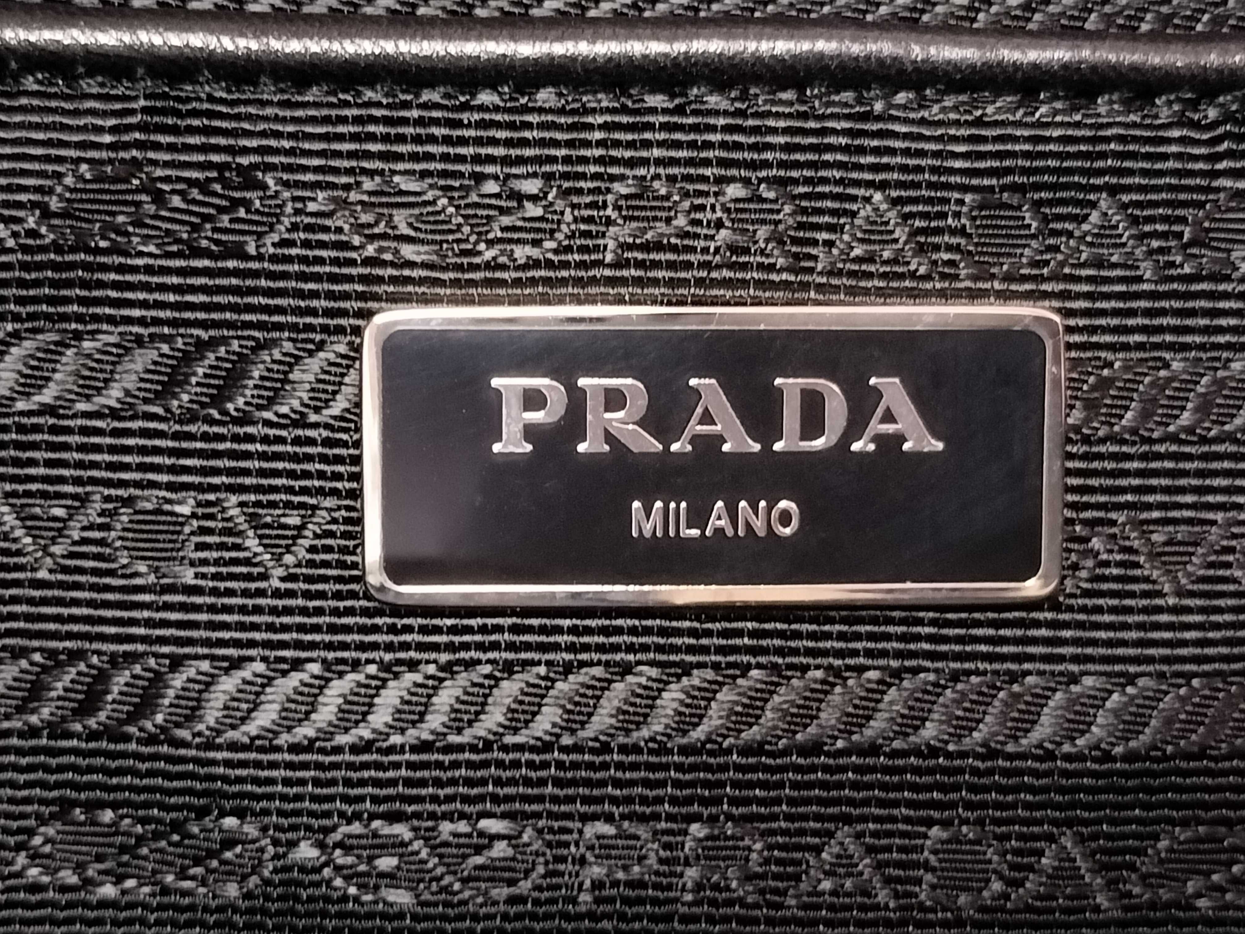Nylon Prada Quilted 2-Way Tote Bag Shoulder Tote Bag — view 9