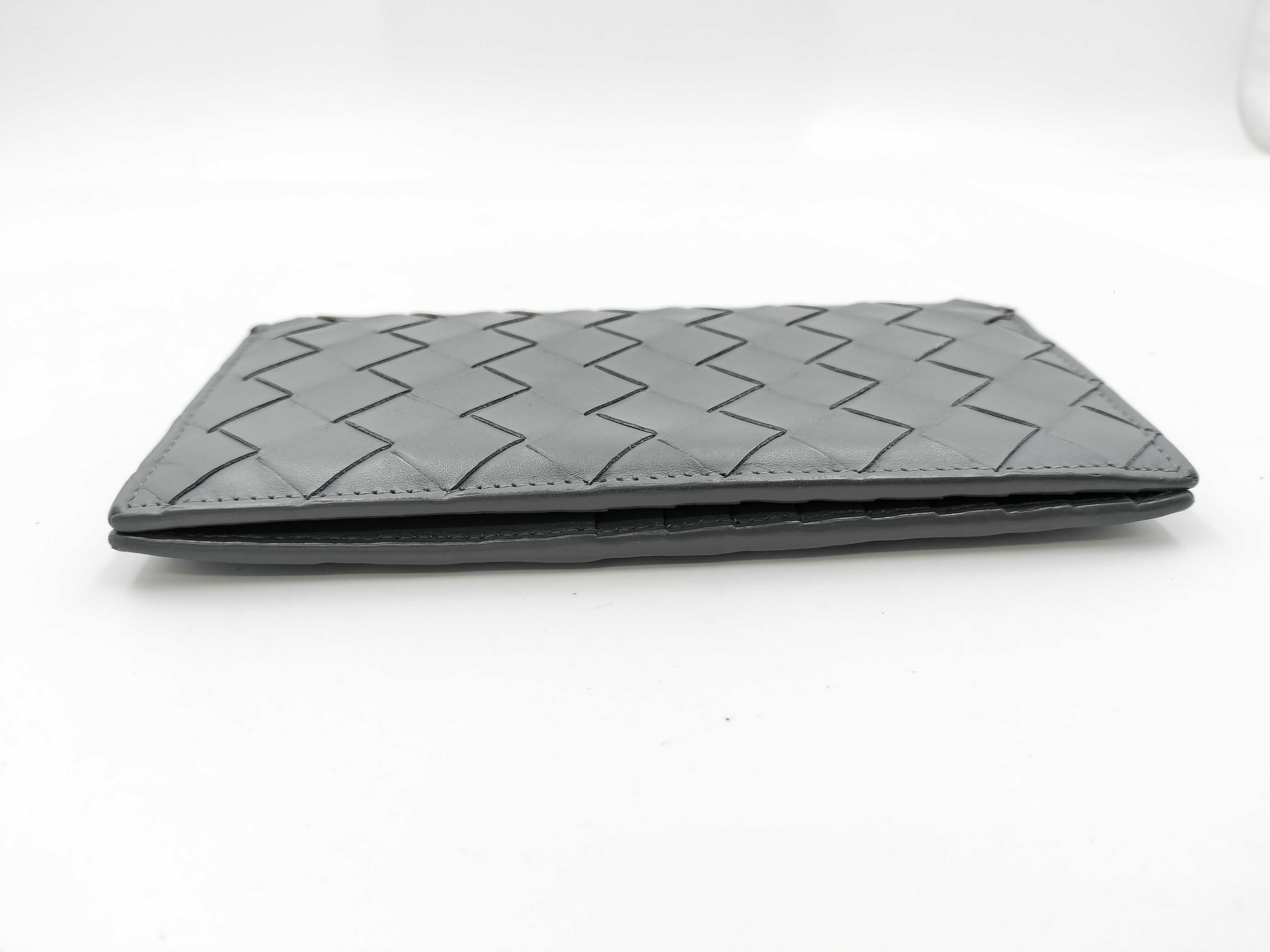 Intrecciato Maxi Intrecciato Bi-fold Long Wallet (with box) — view 4
