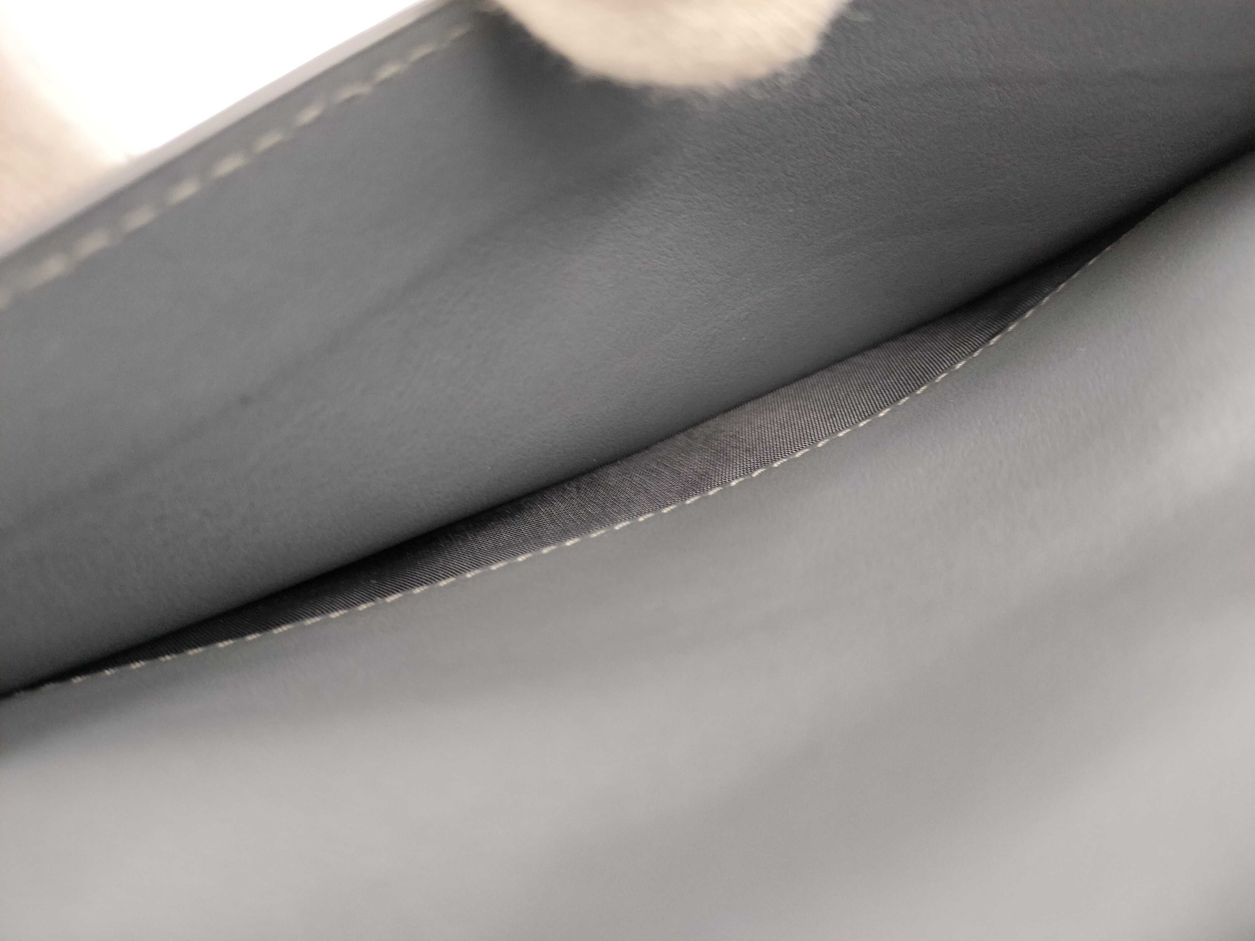 Intrecciato Maxi Intrecciato Bi-fold Long Wallet (with box) — view 8