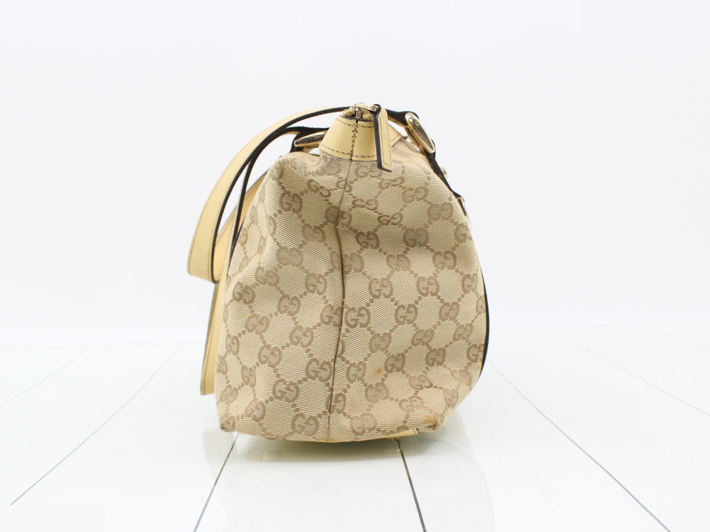 GG Canvas Abbey Handbag — view 4