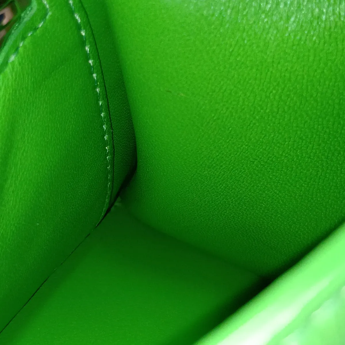 Hourglass 593546 Leather 2-Way Handbag Green — view 11