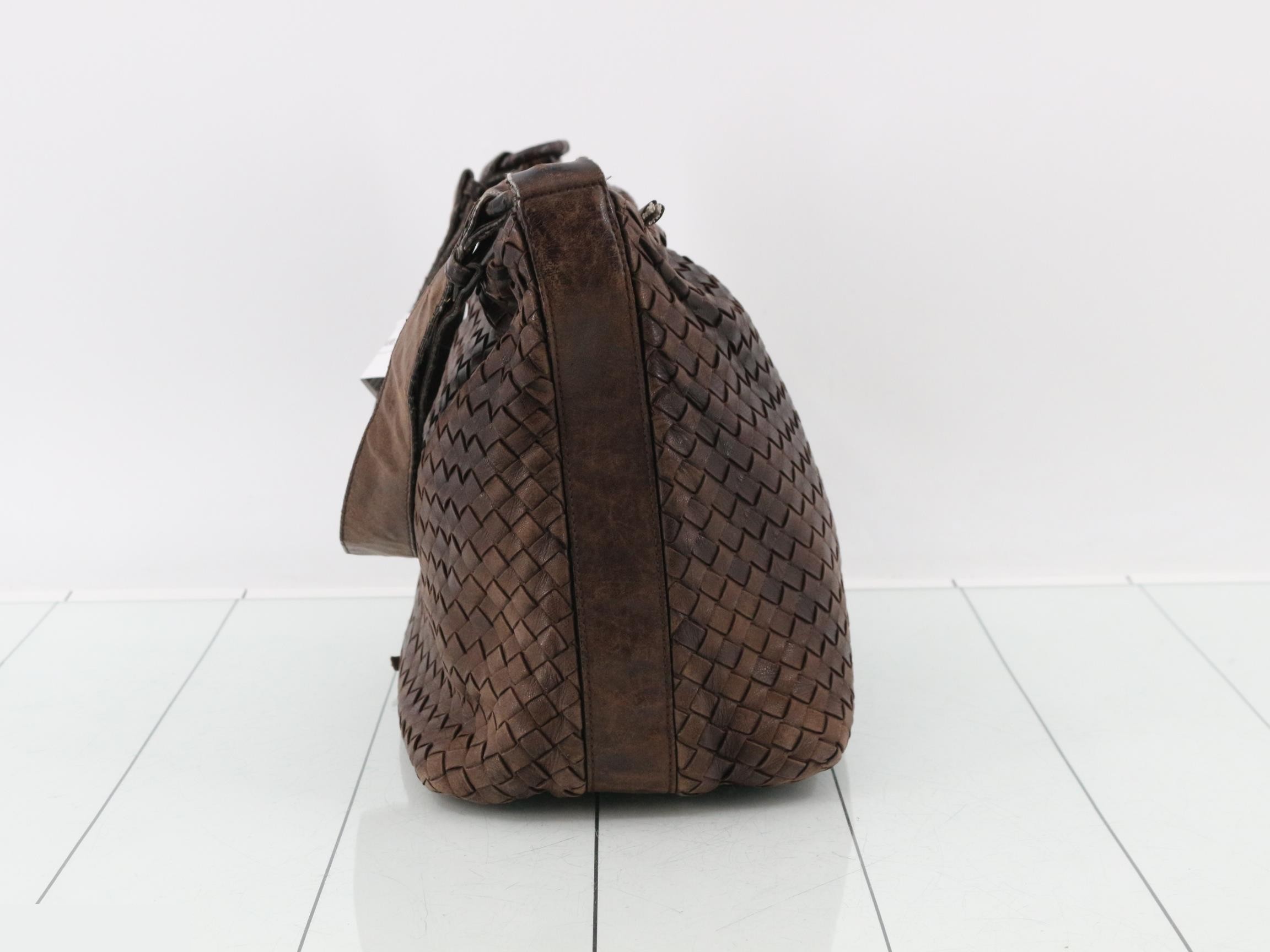 Intrecciato (bag) - Shoulder bag - Brown — view 4
