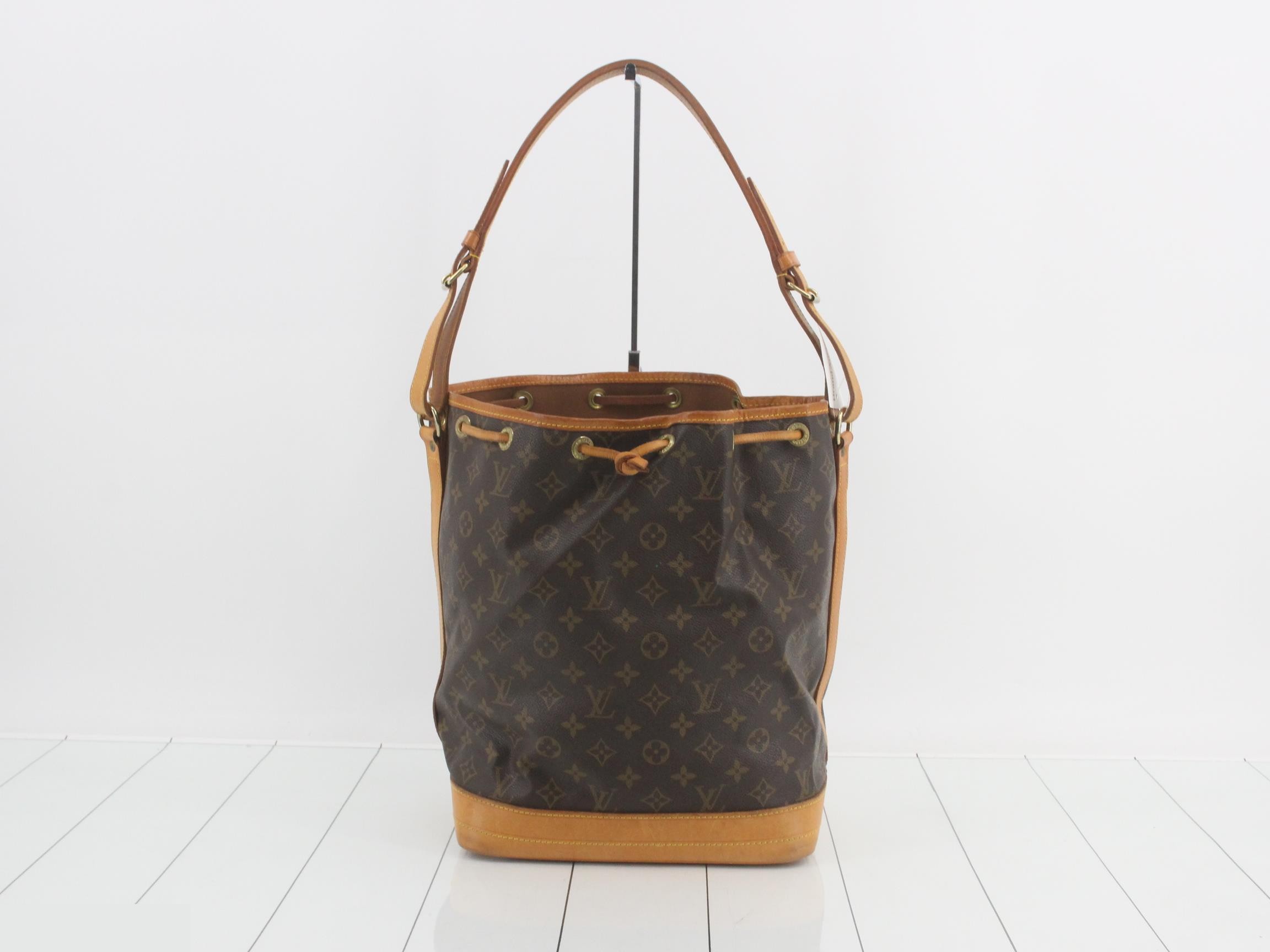 Noé Monogram Drawstring Shoulder Bag