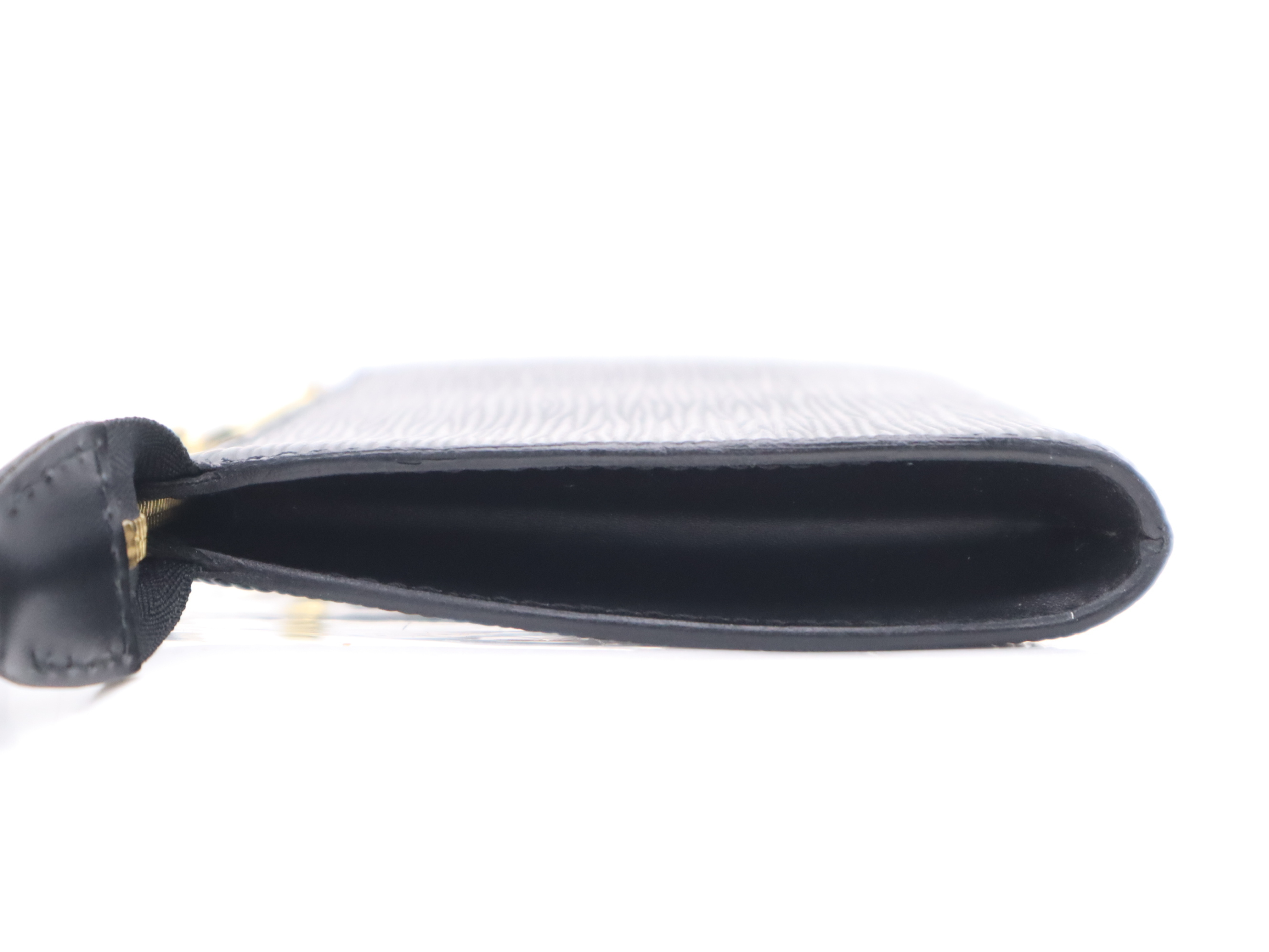 M52942 Epi Pochette Accessoires Noir Handbag — view 3