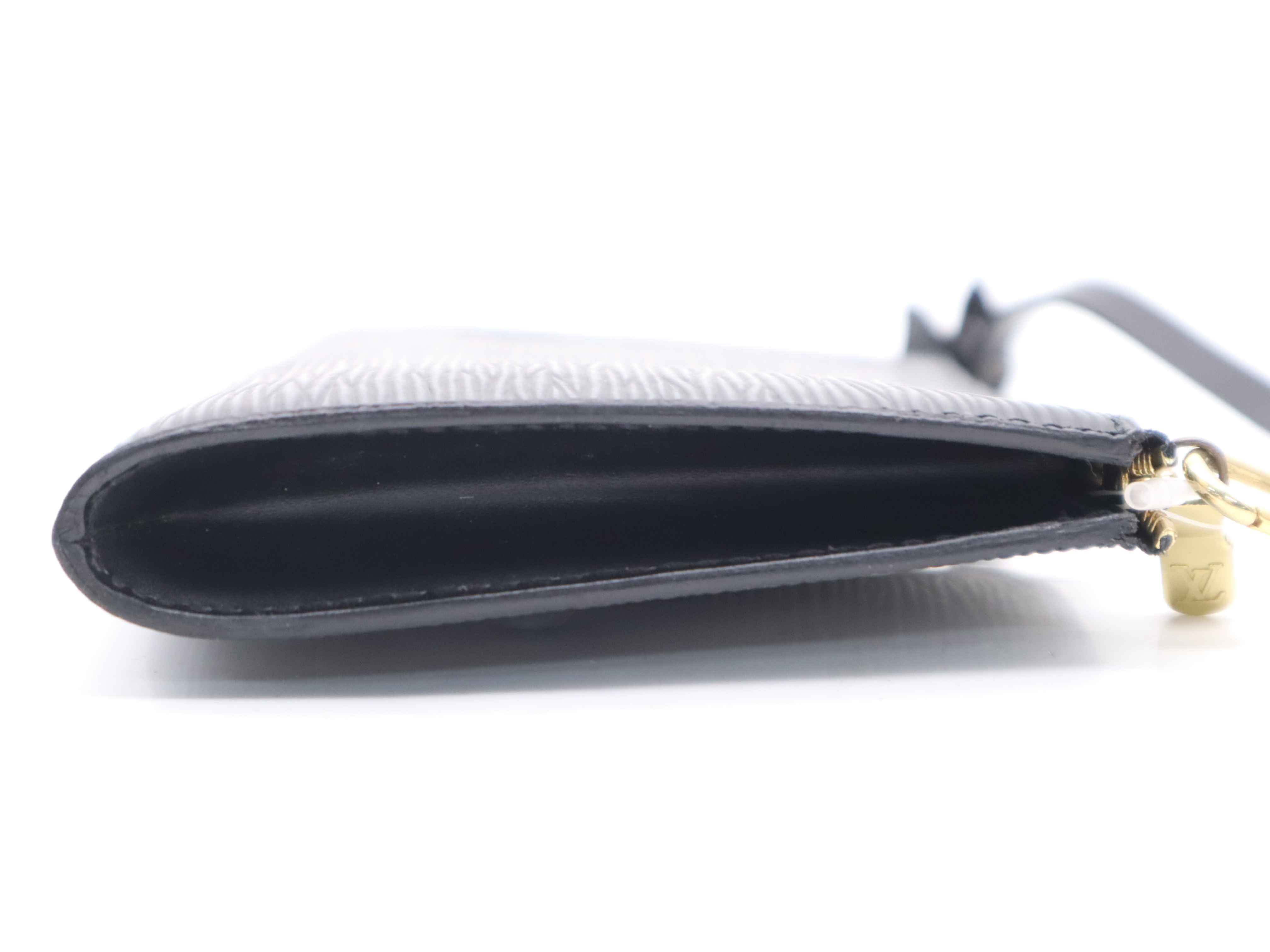 M52942 Epi Pochette Accessoires Noir Handbag — view 5